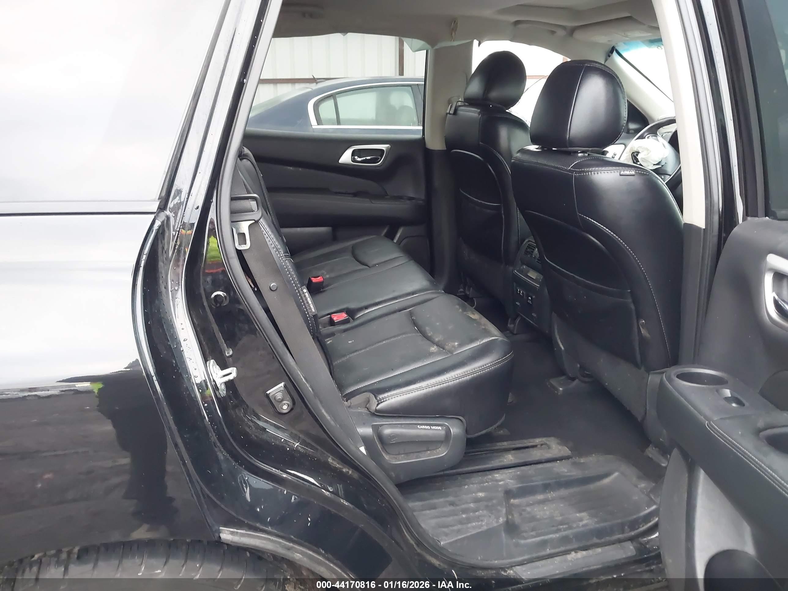 NISSAN PATHFINDER image 8