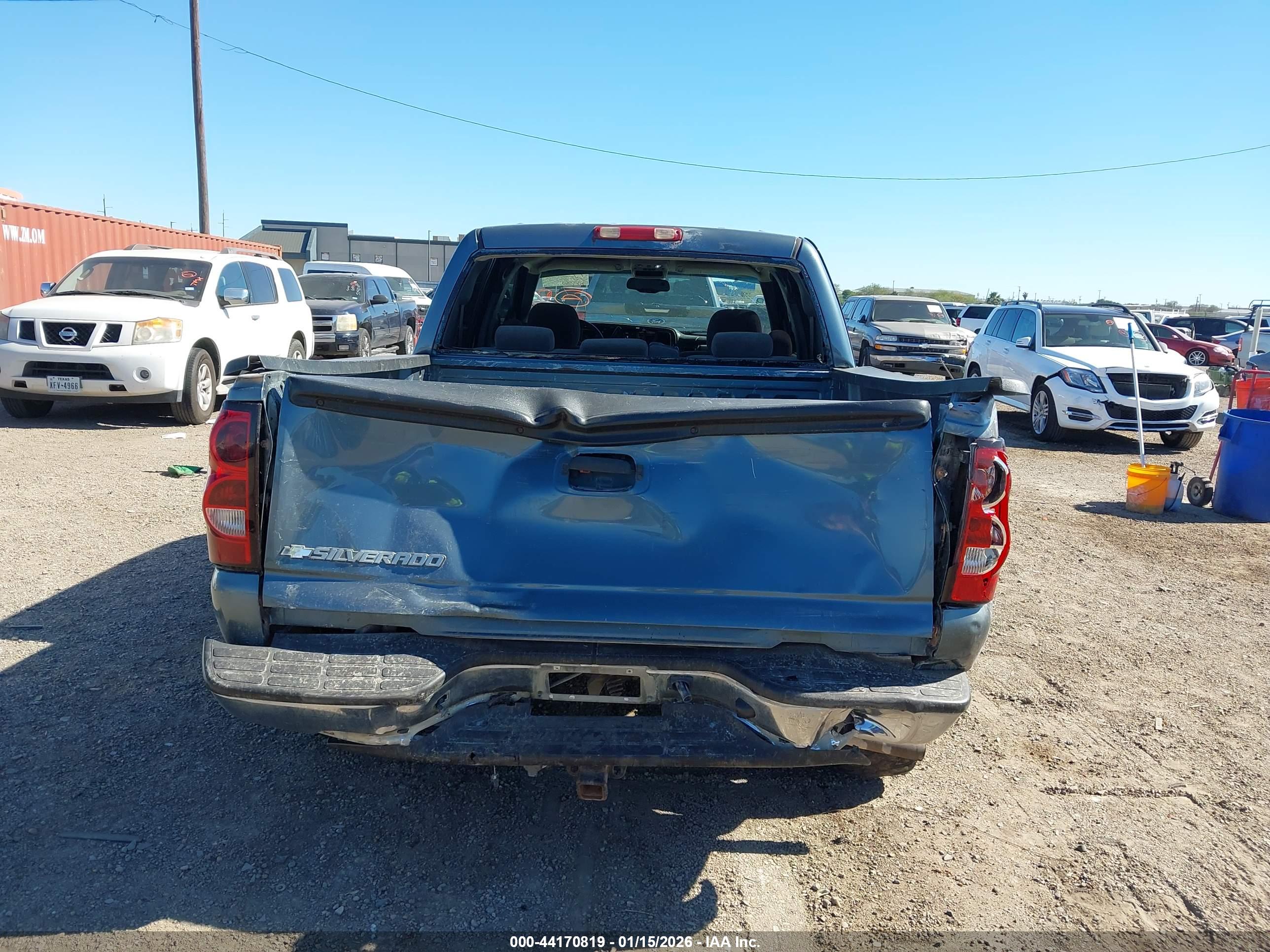 CHEVROLET SILVERADO image 6