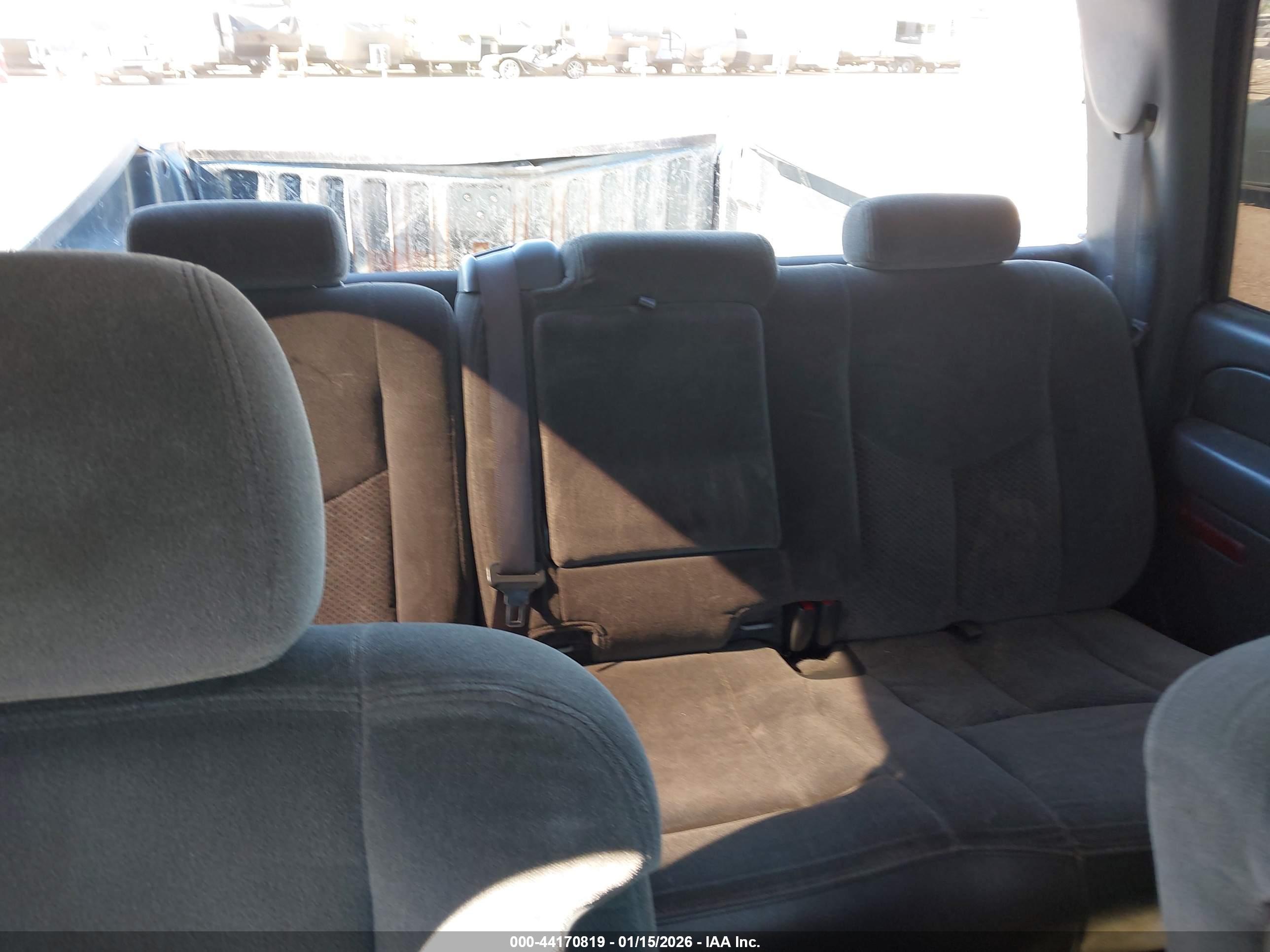 CHEVROLET SILVERADO image 8
