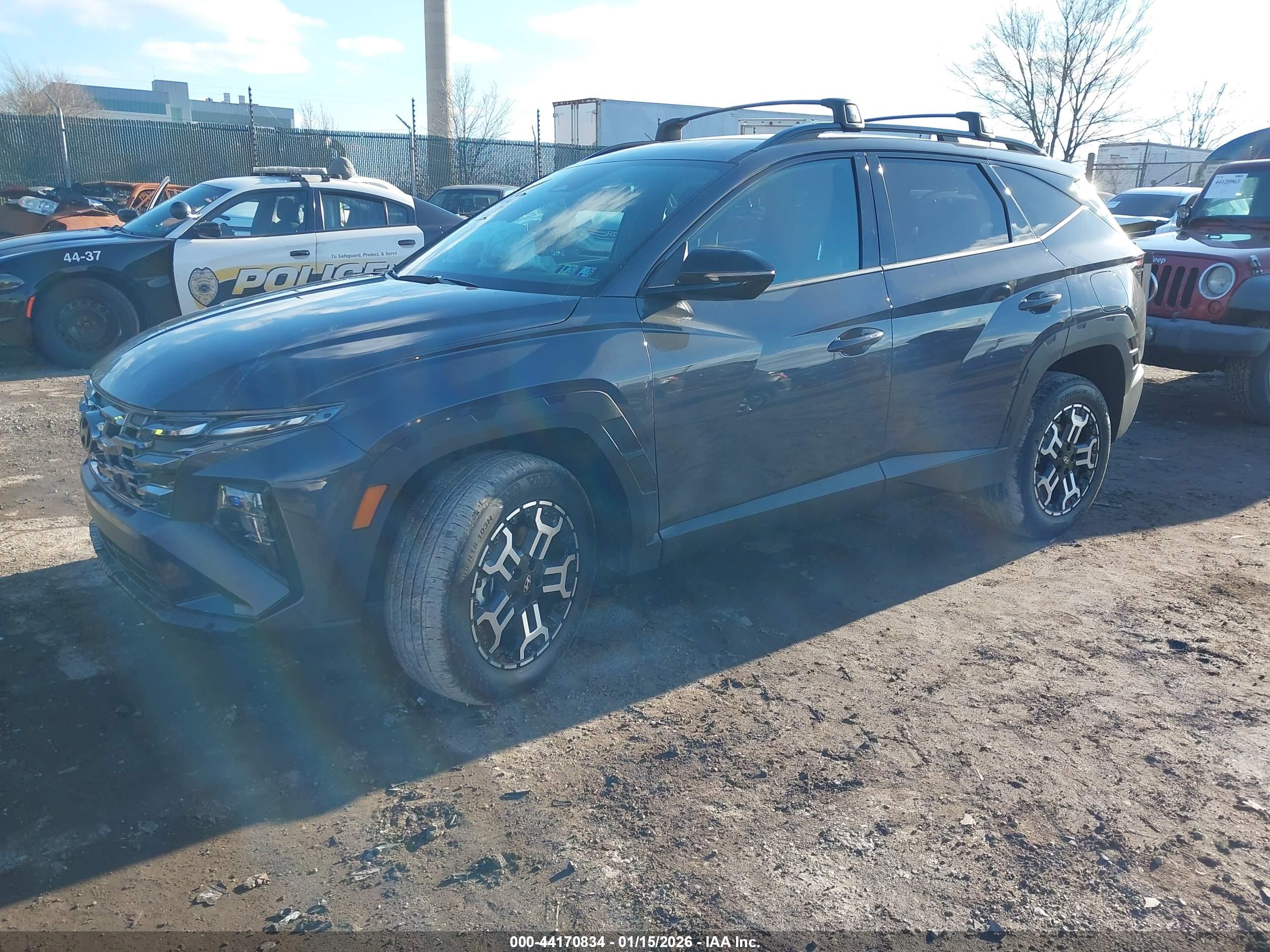 HYUNDAI TUCSON image 2