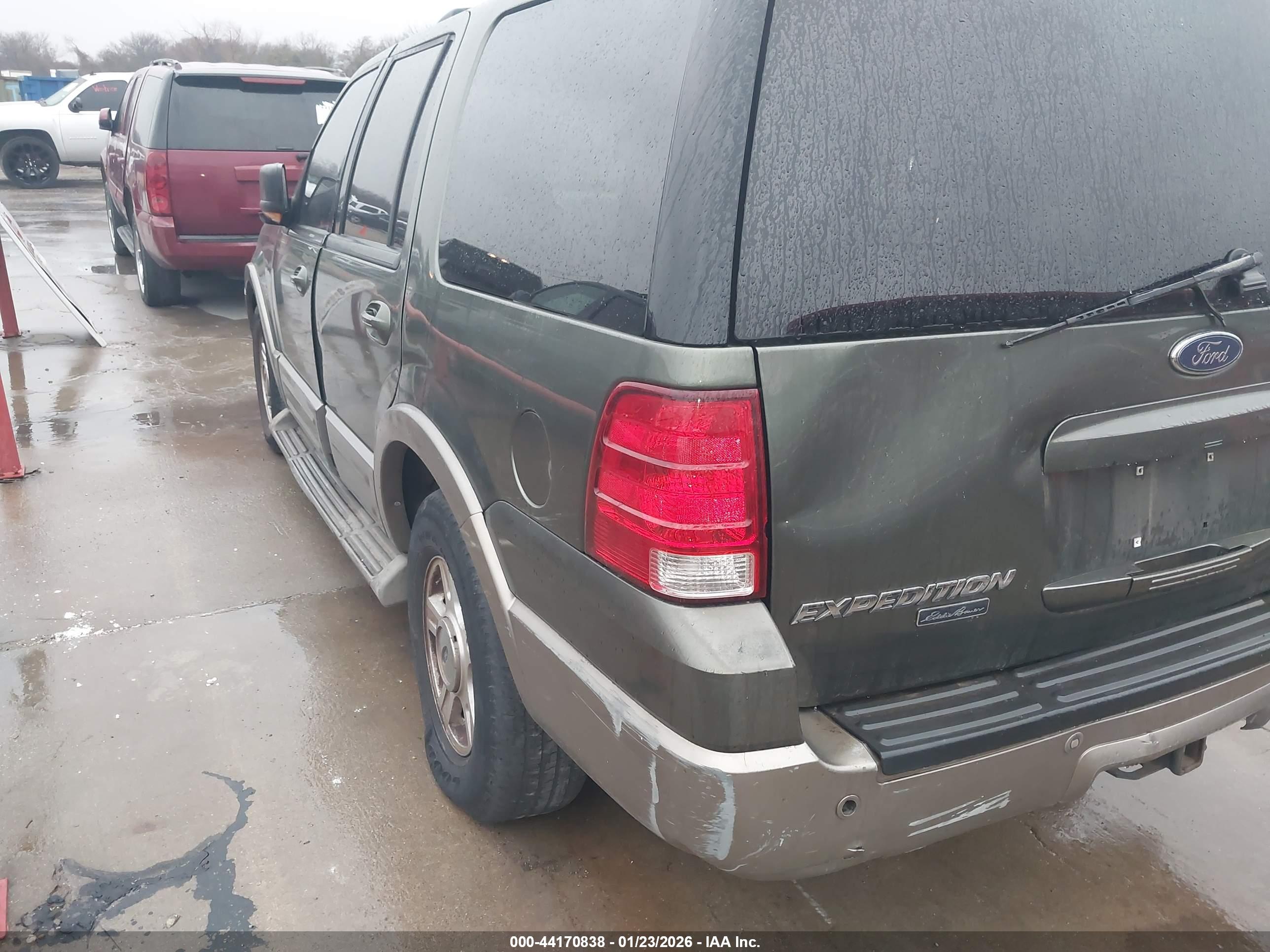 FORD EXPEDITION image 6