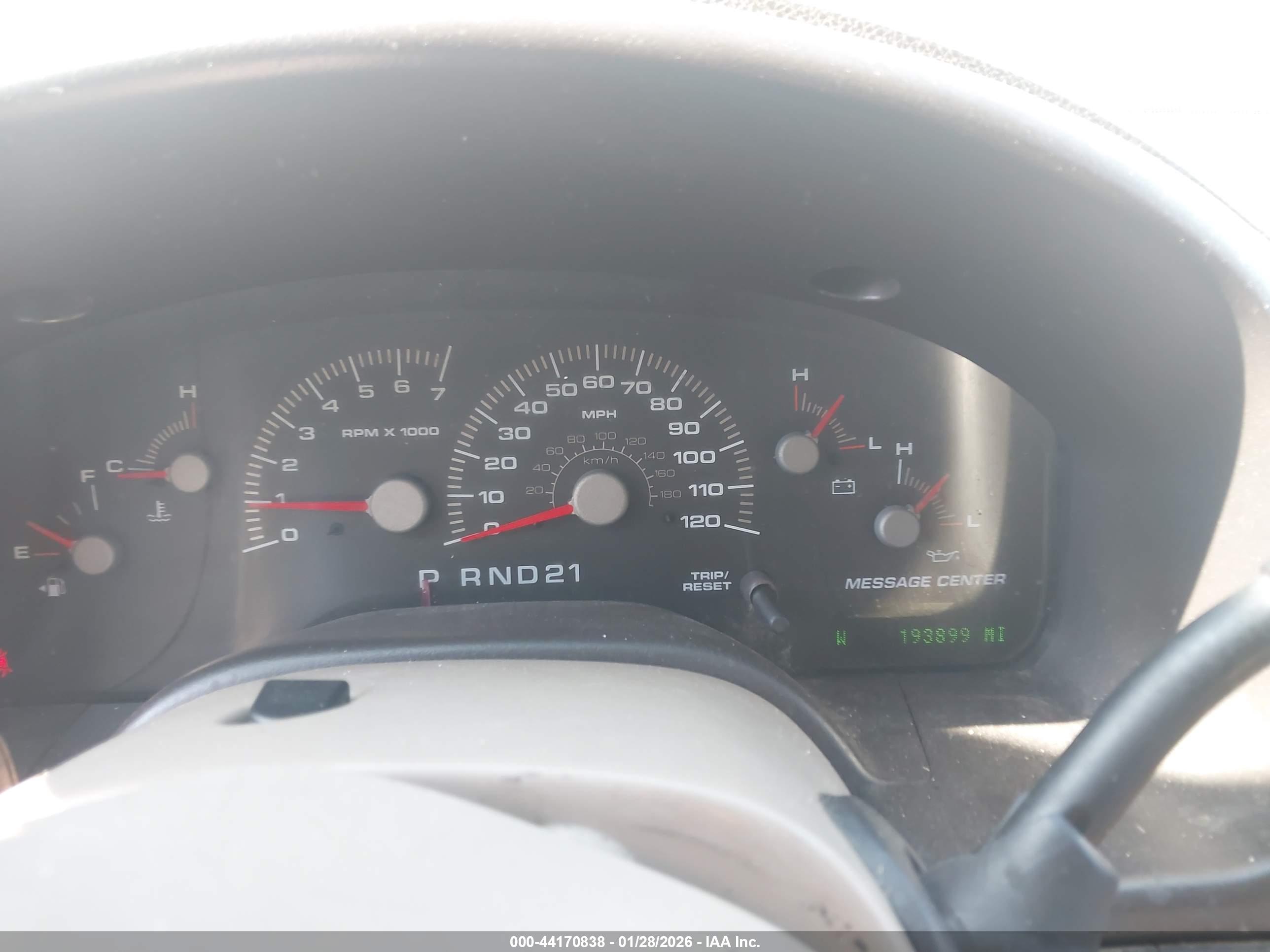FORD EXPEDITION image 7