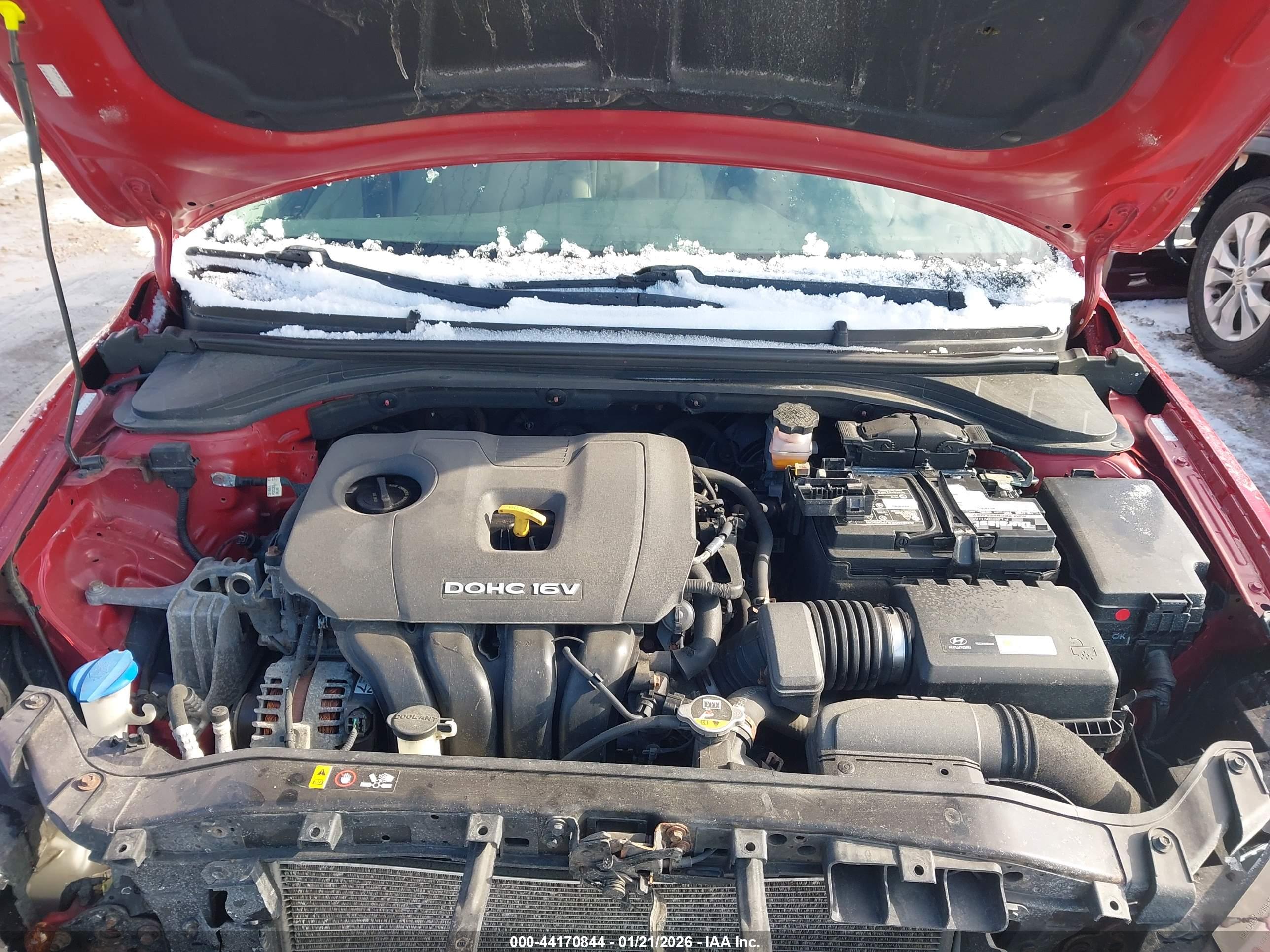 HYUNDAI ELANTRA image 10
