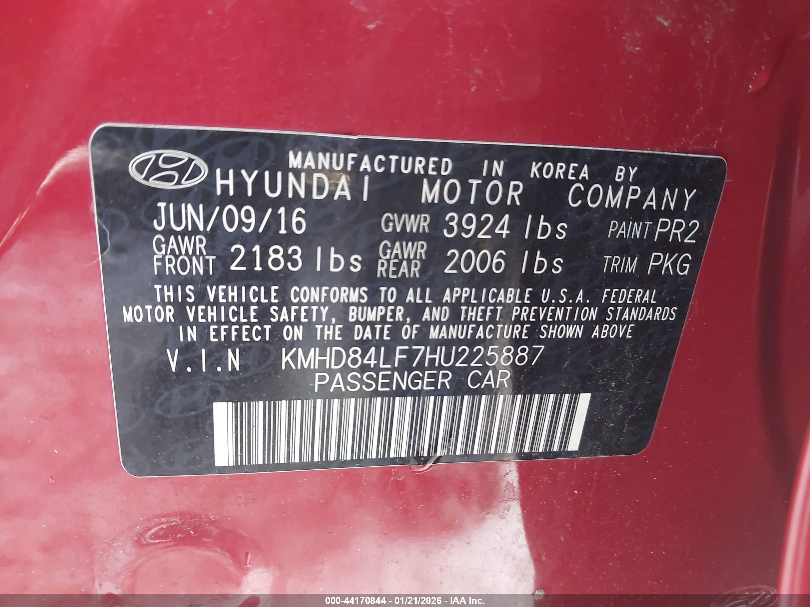 HYUNDAI ELANTRA image 9