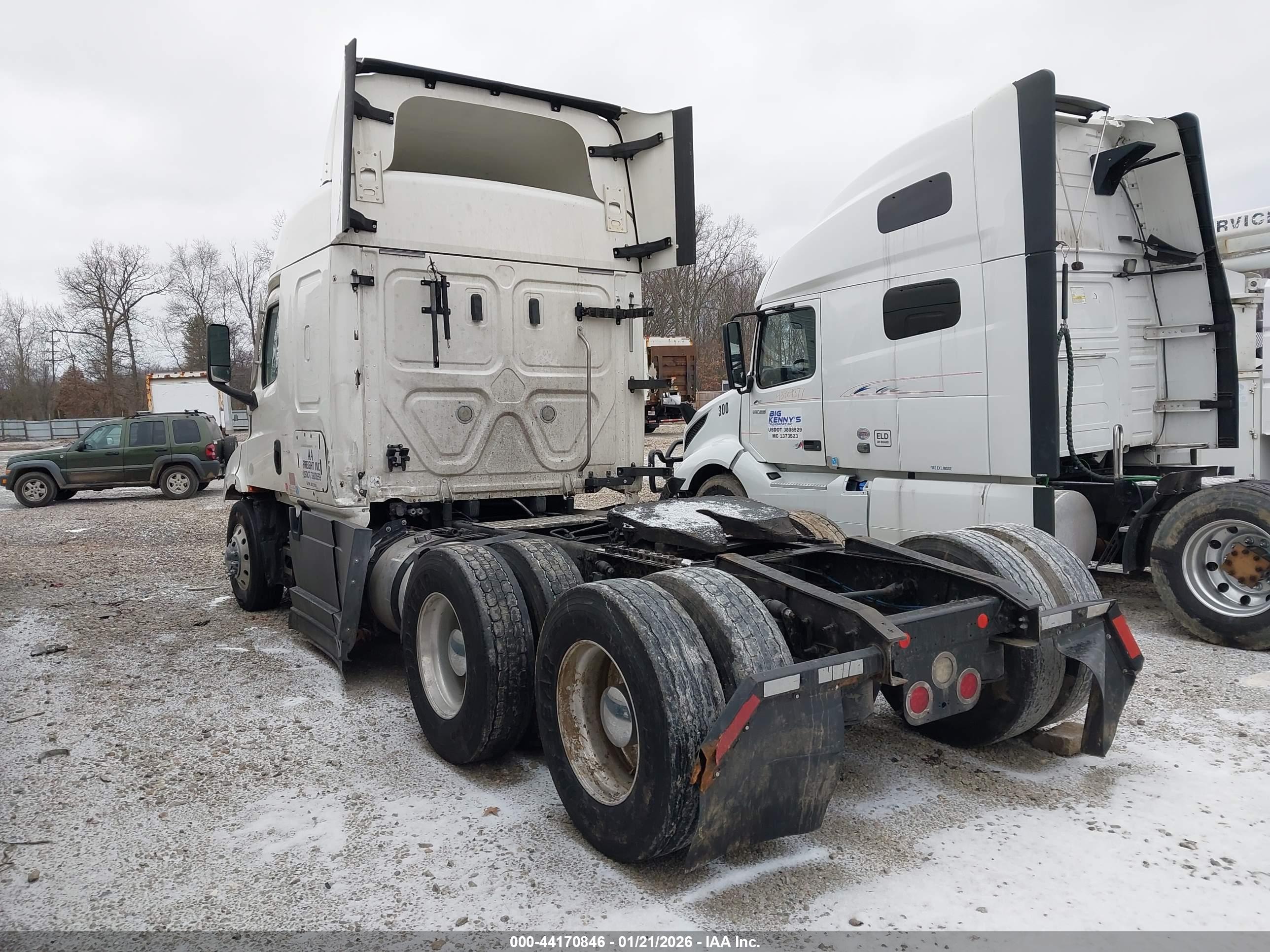 FREIGHTLINER NEW image 3