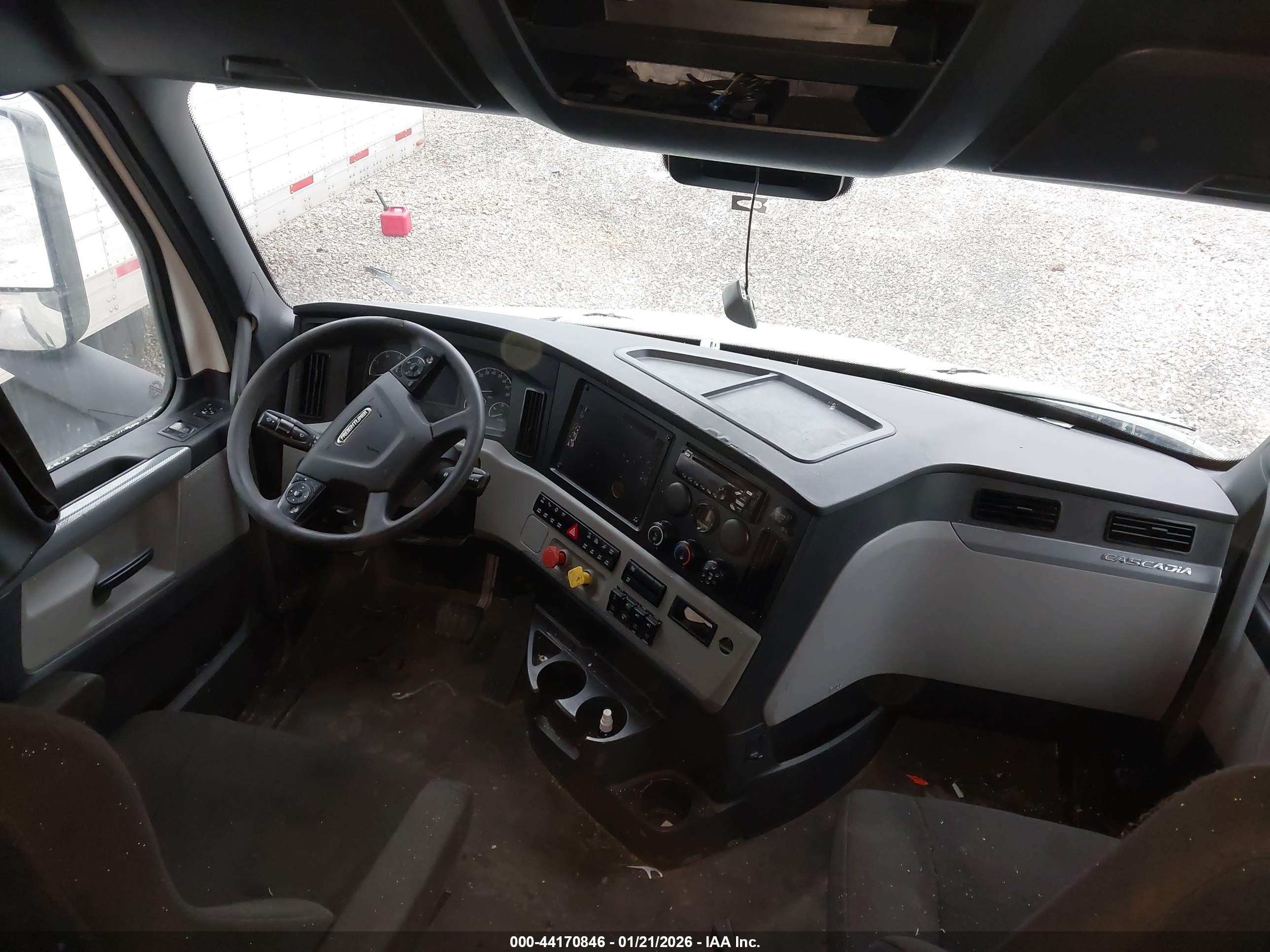 FREIGHTLINER NEW image 8