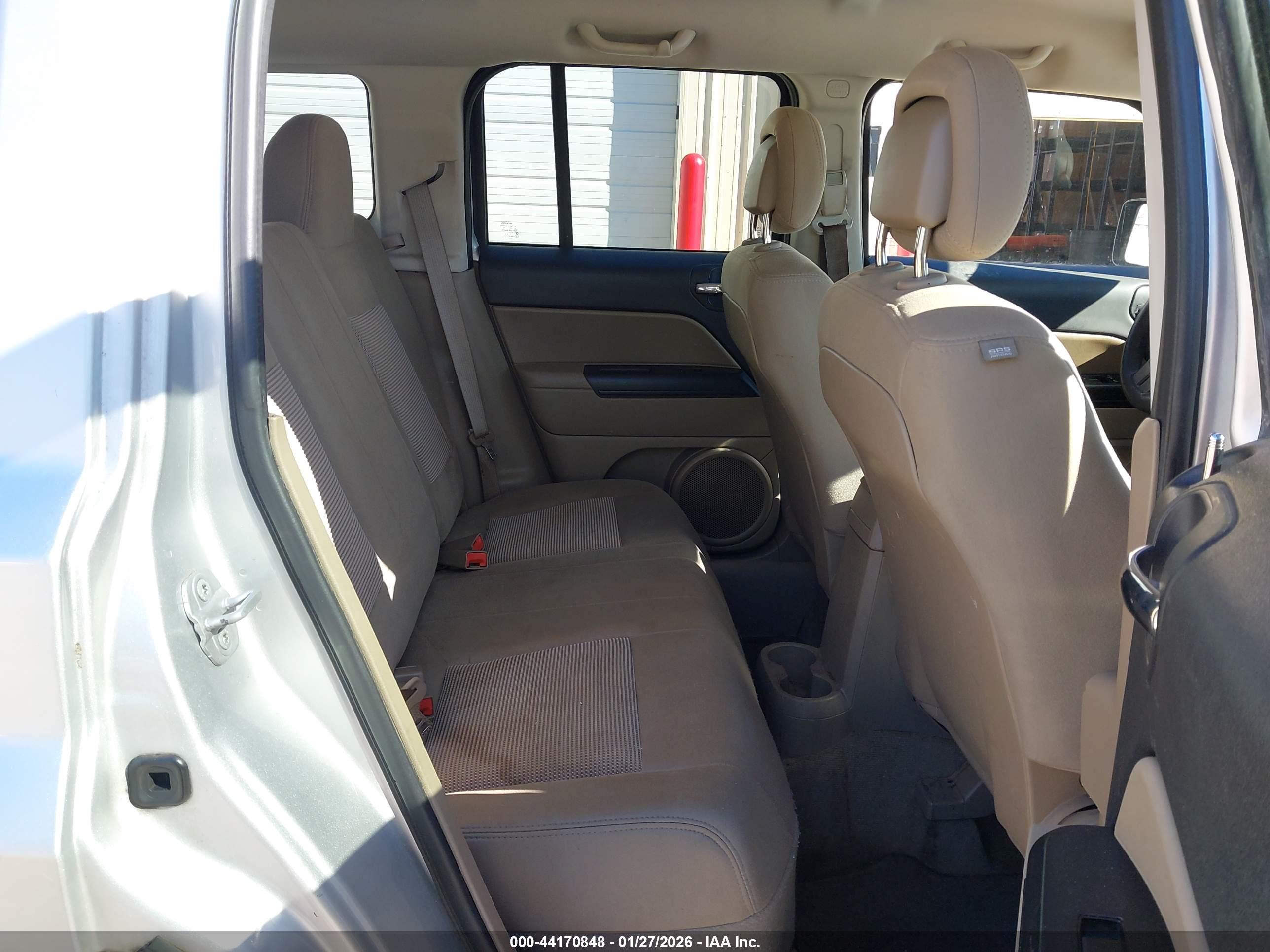 JEEP PATRIOT image 8