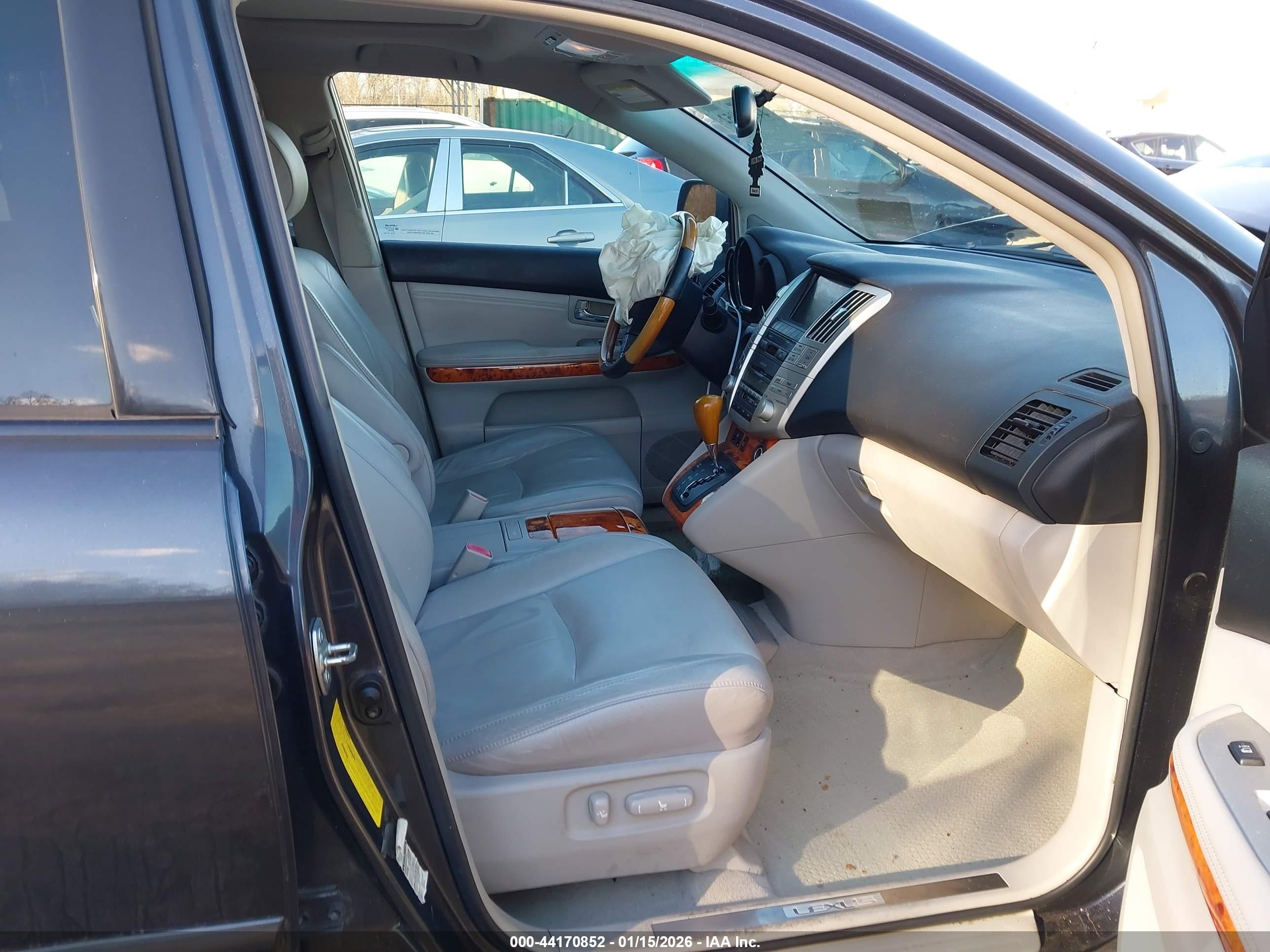 LEXUS RX image 5