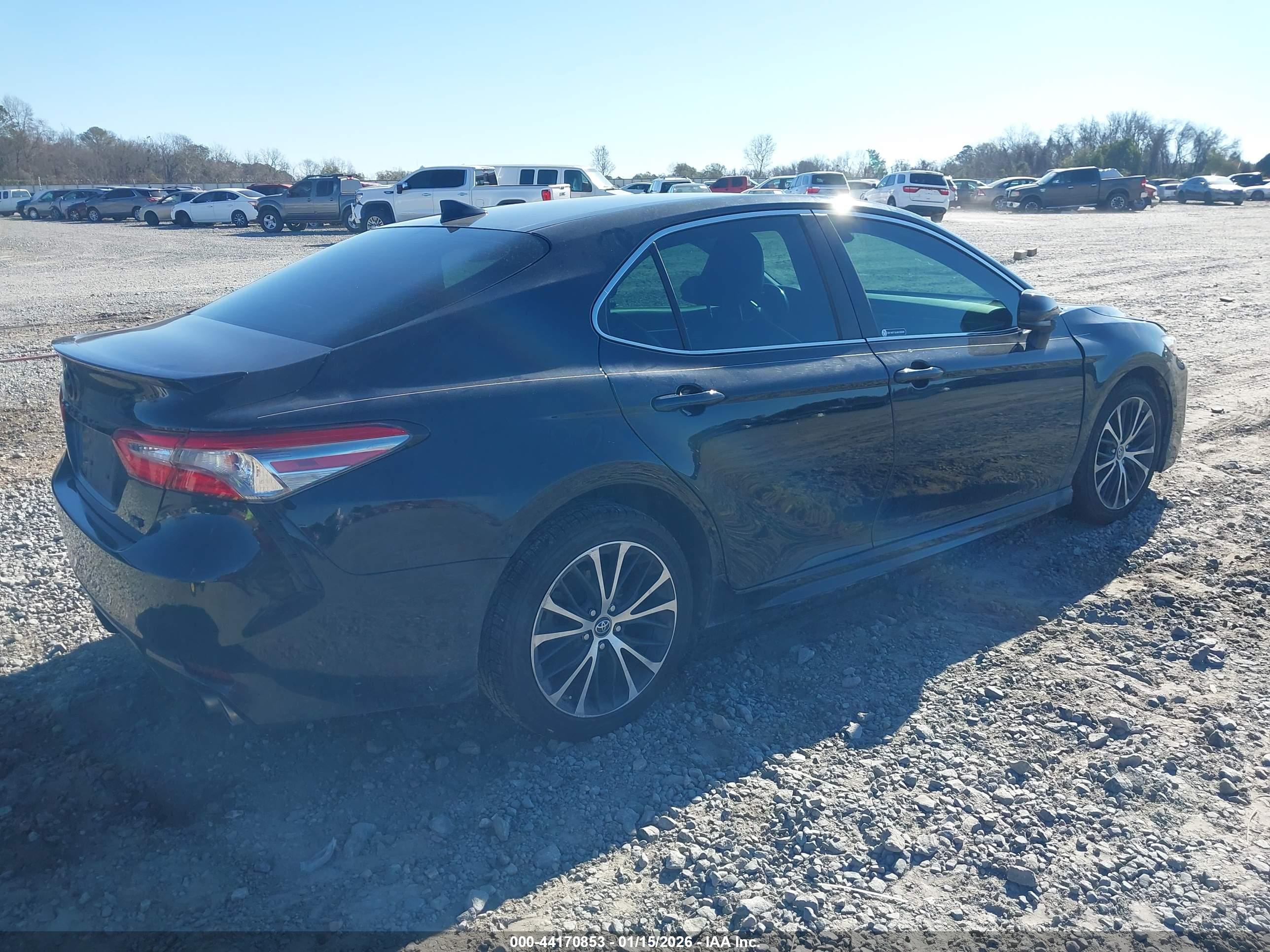 TOYOTA CAMRY image 4