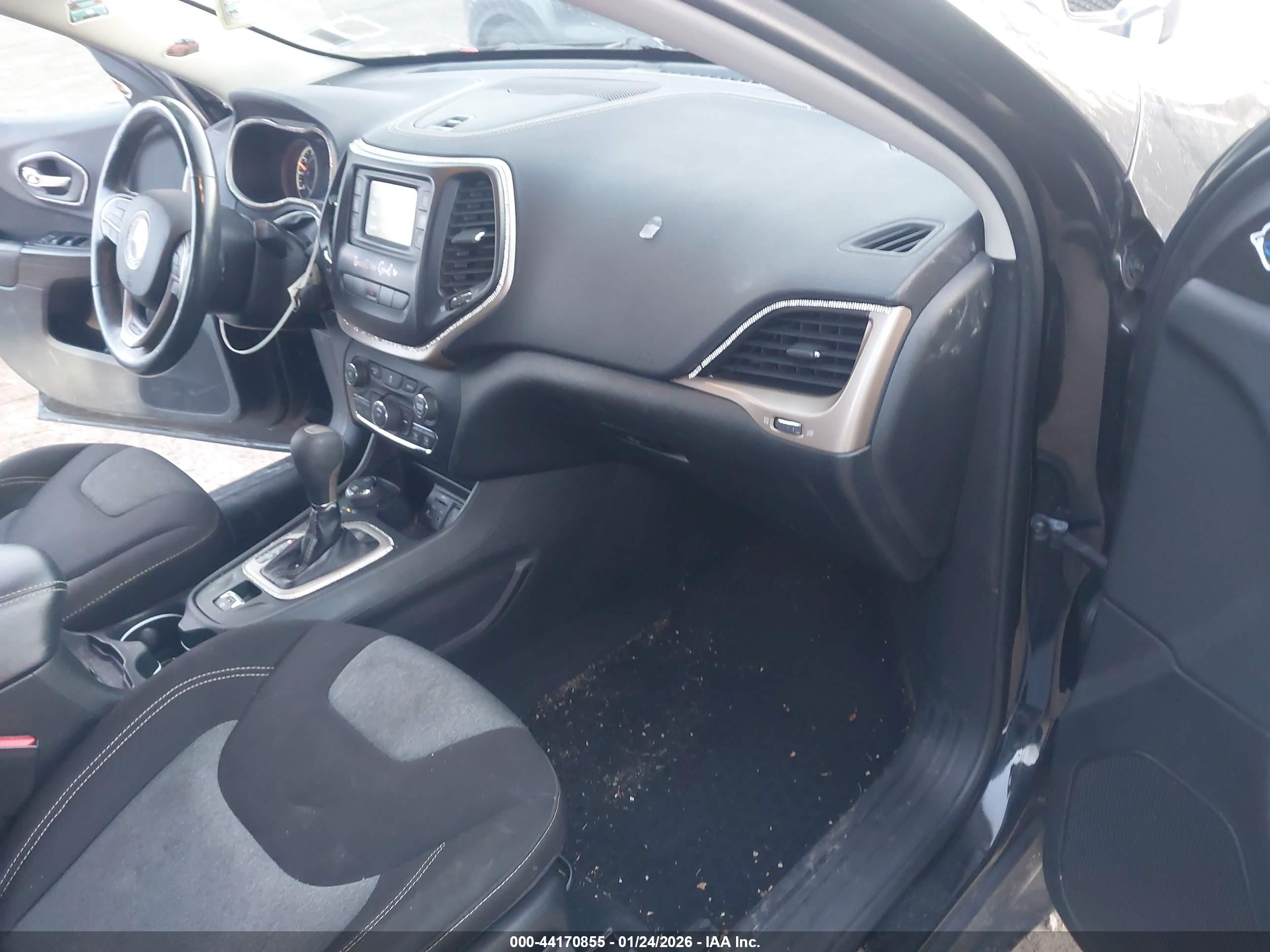 JEEP CHEROKEE image 5
