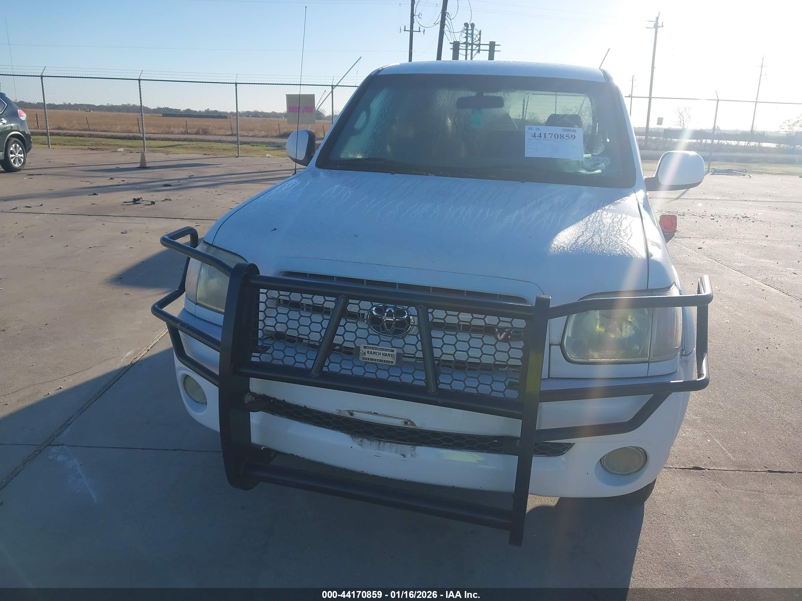 TOYOTA TUNDRA image 6