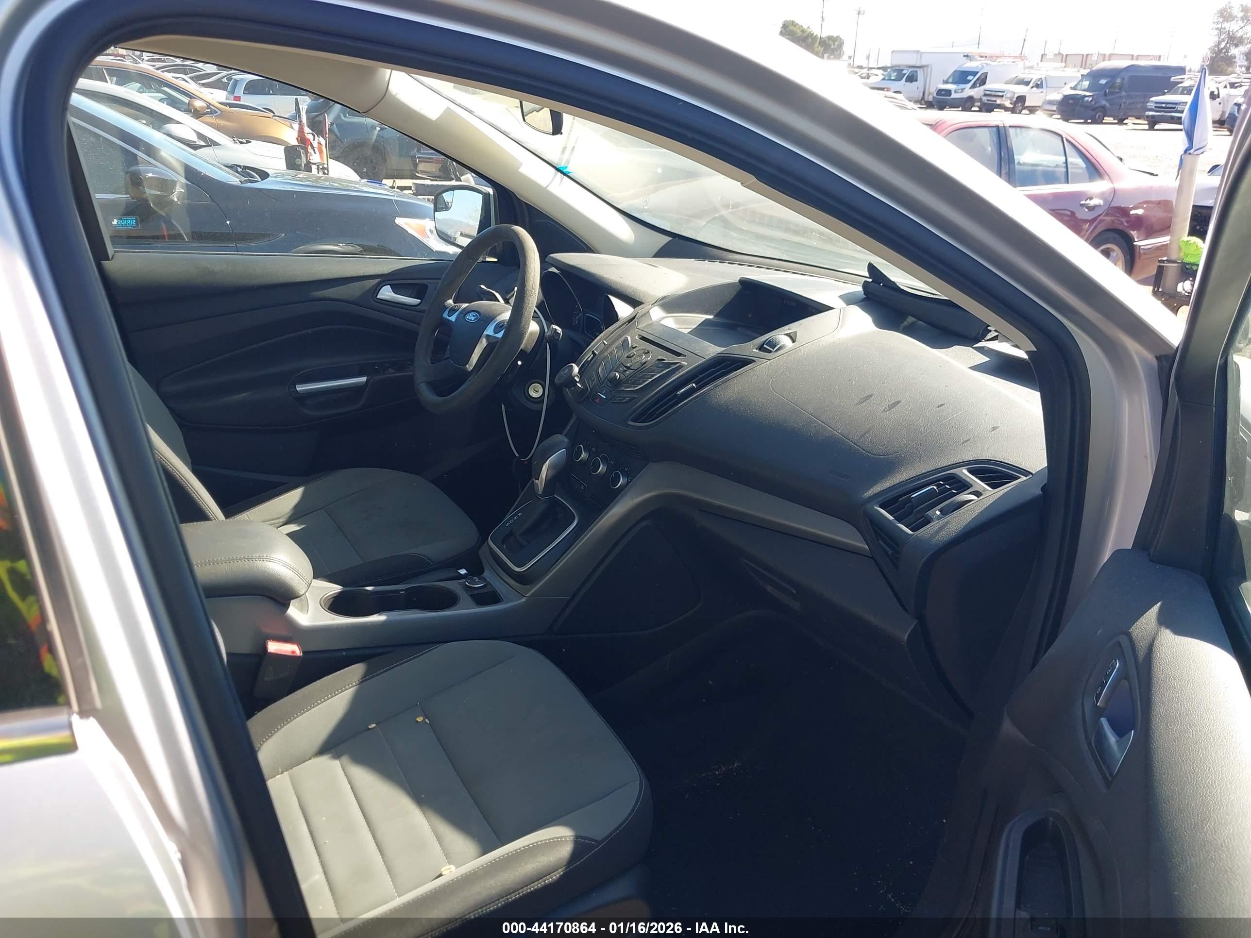FORD ESCAPE image 5