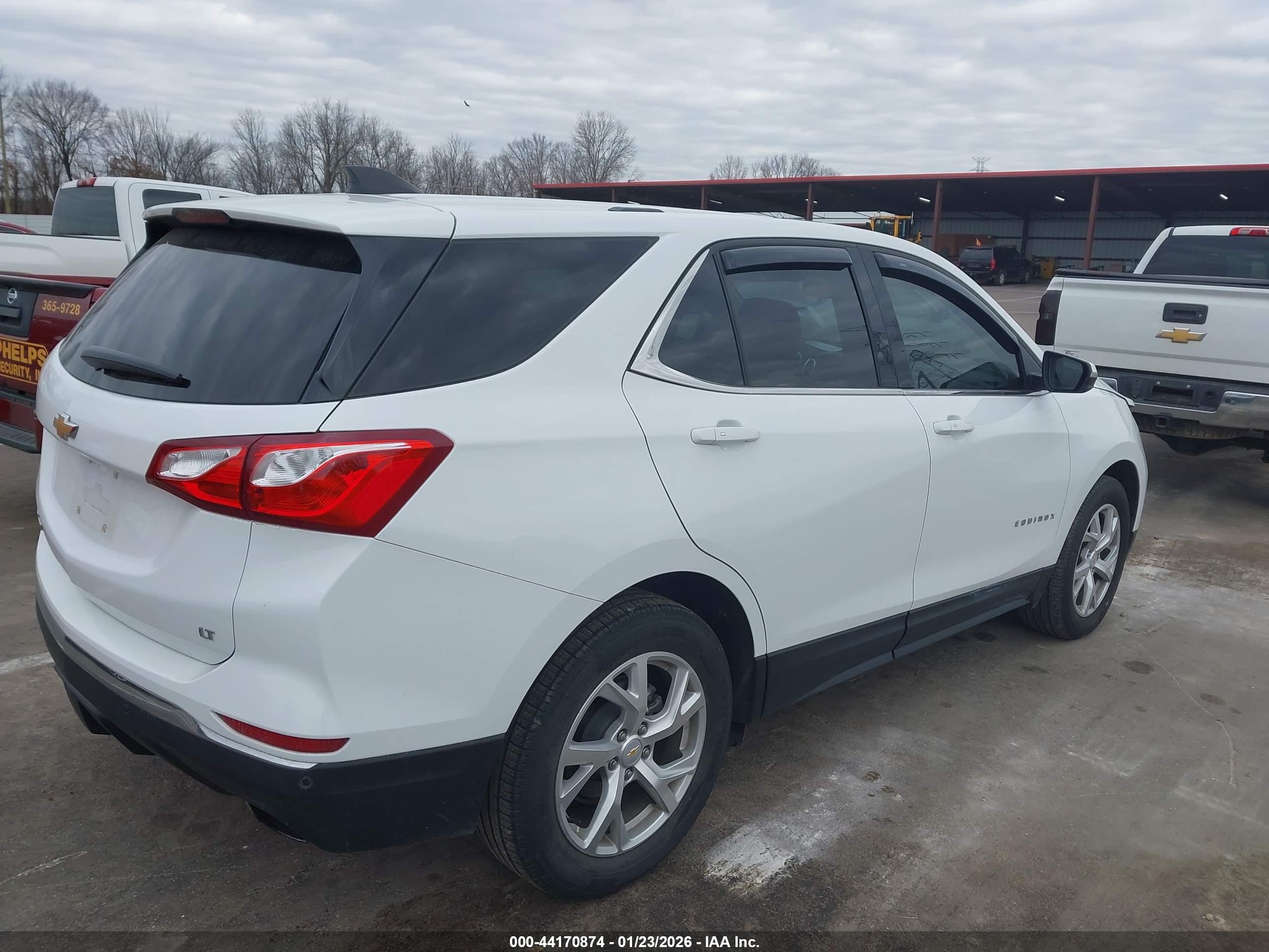 CHEVROLET EQUINOX image 4