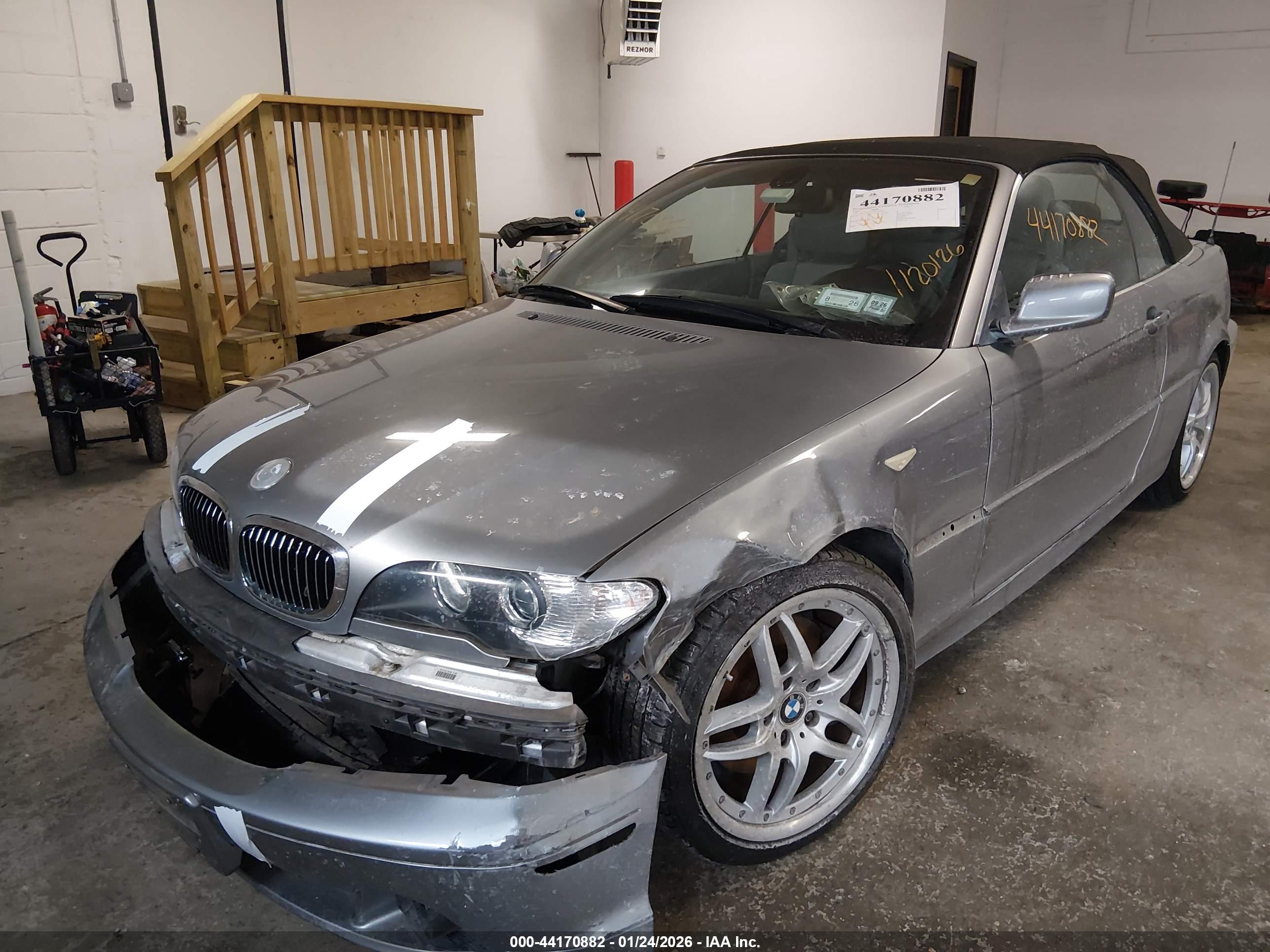 BMW 330CI image 2