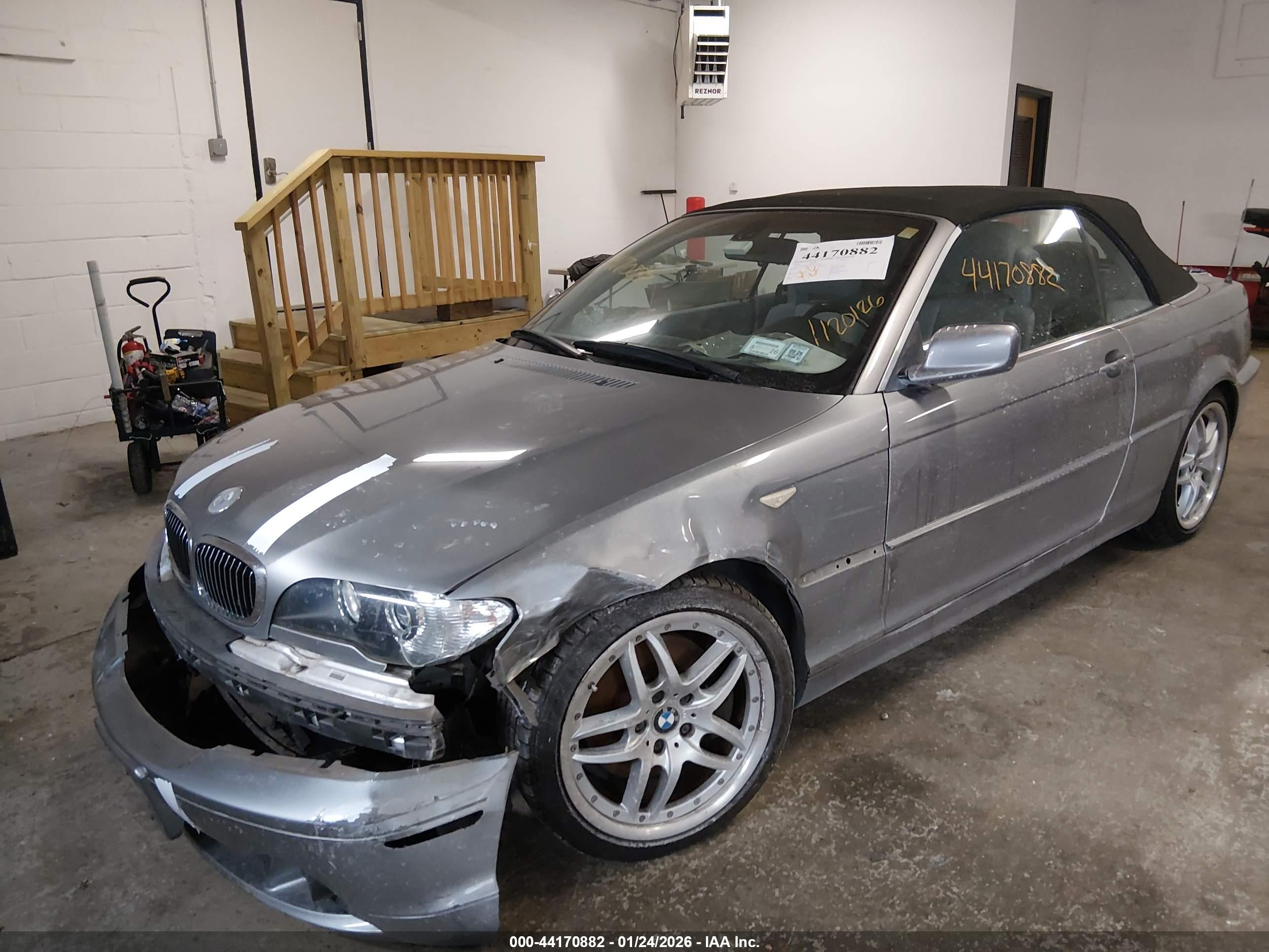 BMW 330CI image 6