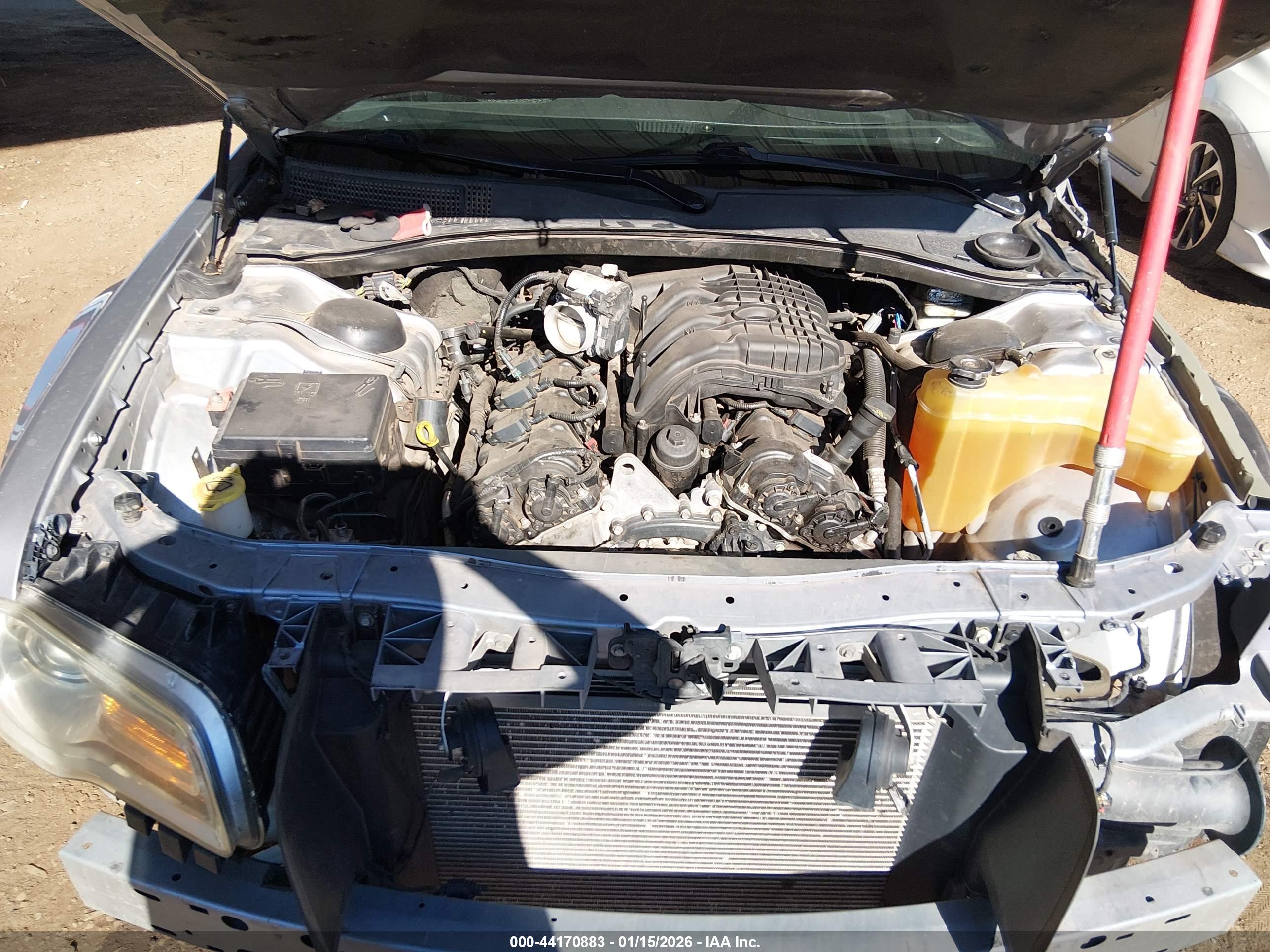 CHRYSLER 300 image 10