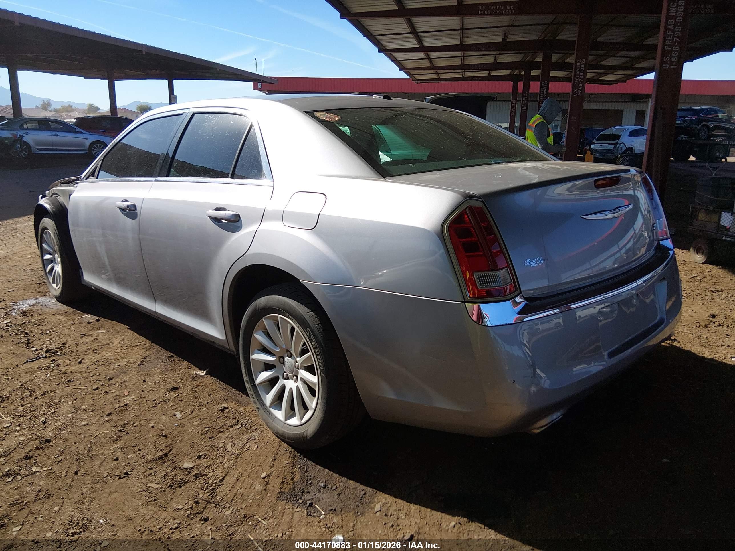 CHRYSLER 300 image 3