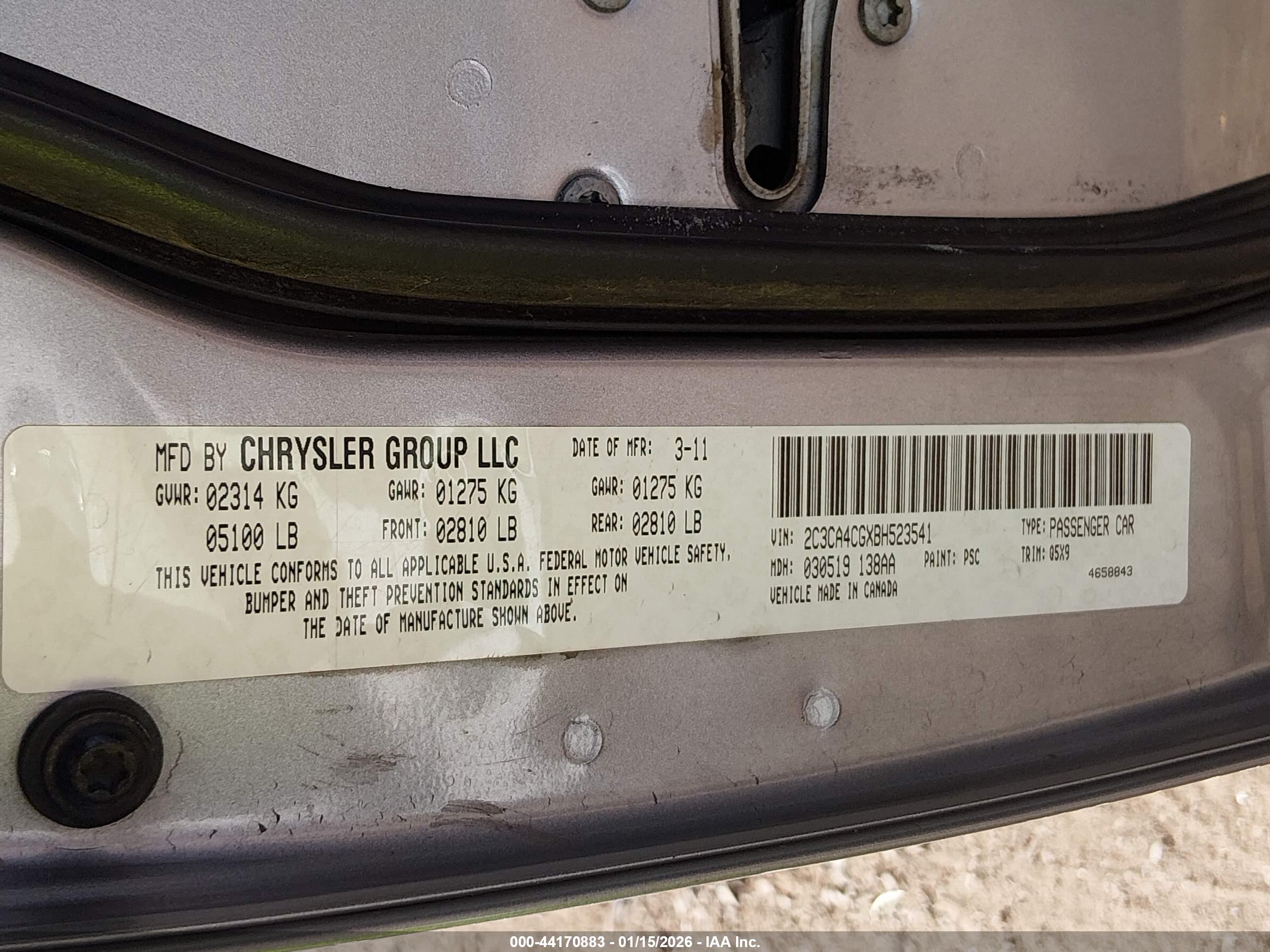CHRYSLER 300 image 9
