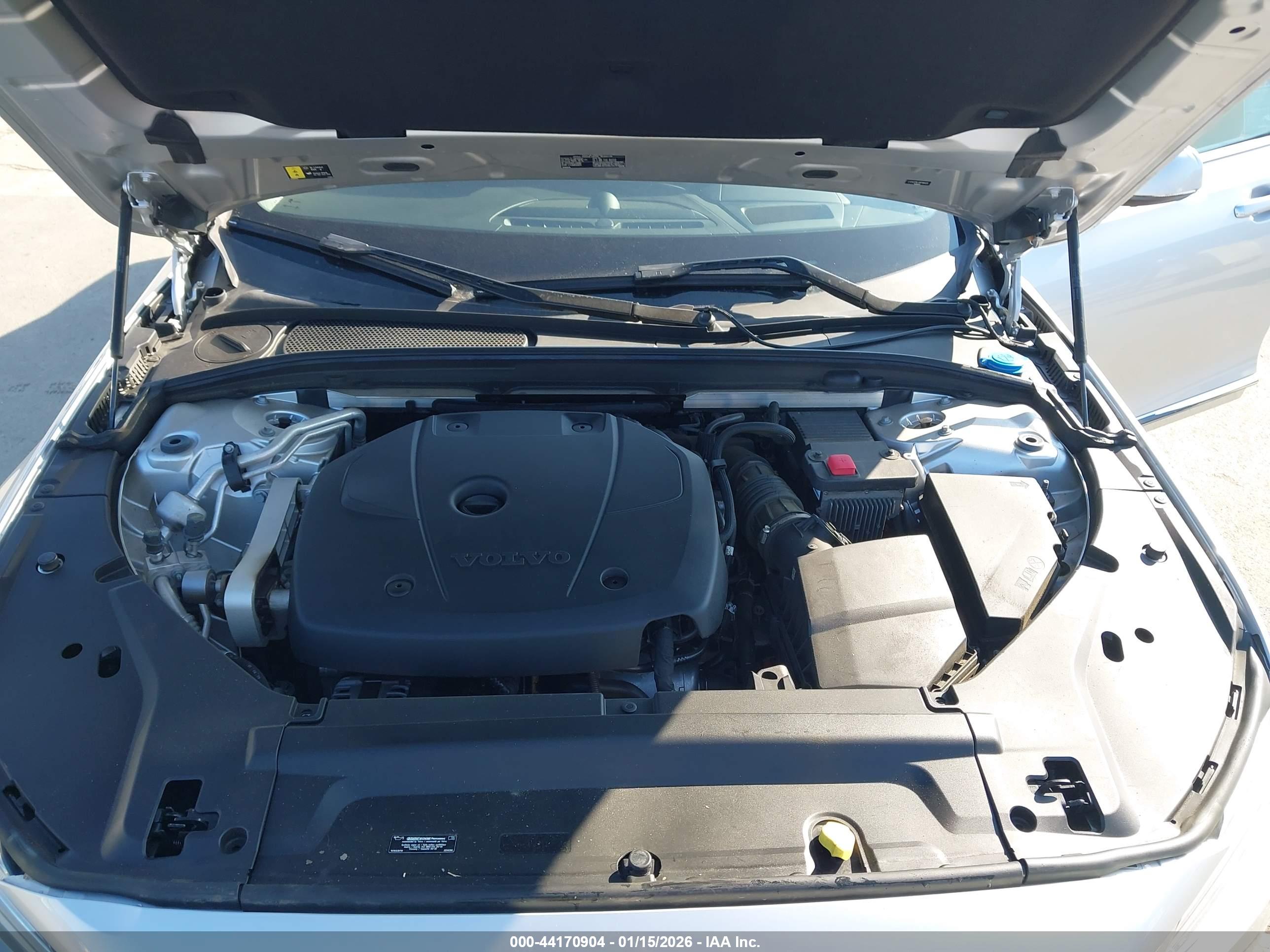 VOLVO S90 image 10