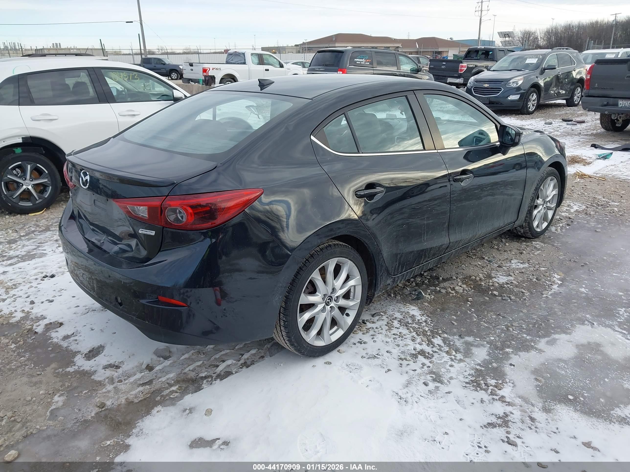 MAZDA MAZDA3 image 4