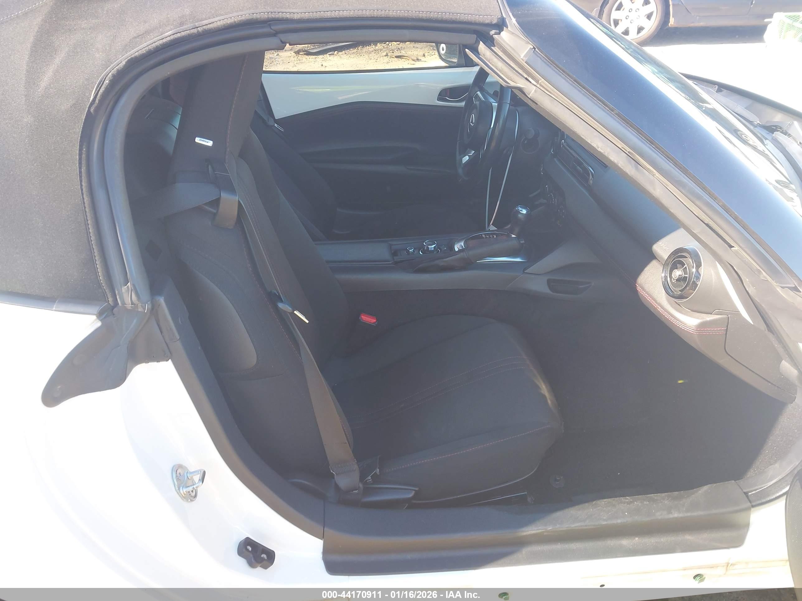 MAZDA MX-5 image 5