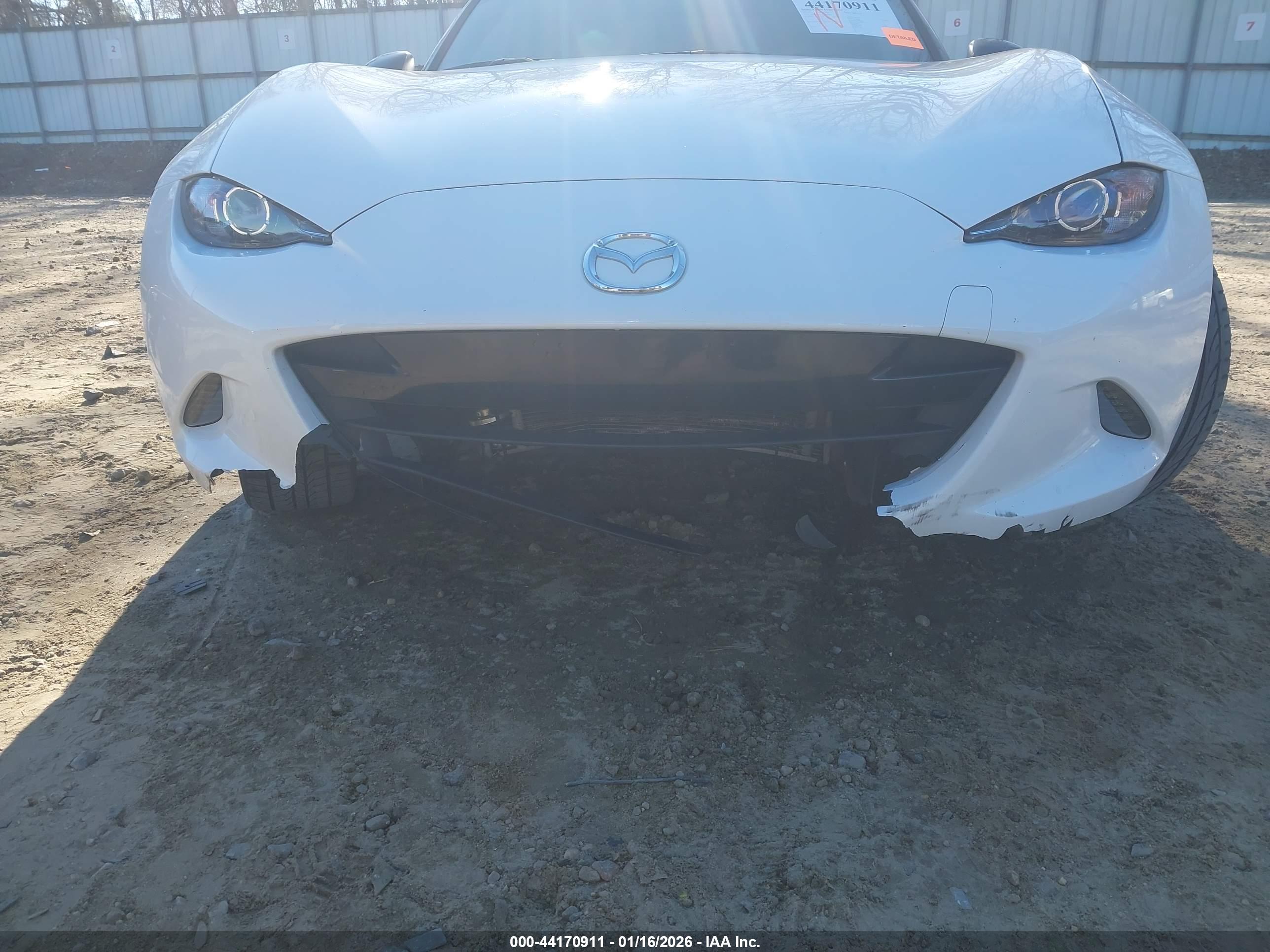 MAZDA MX-5 image 6