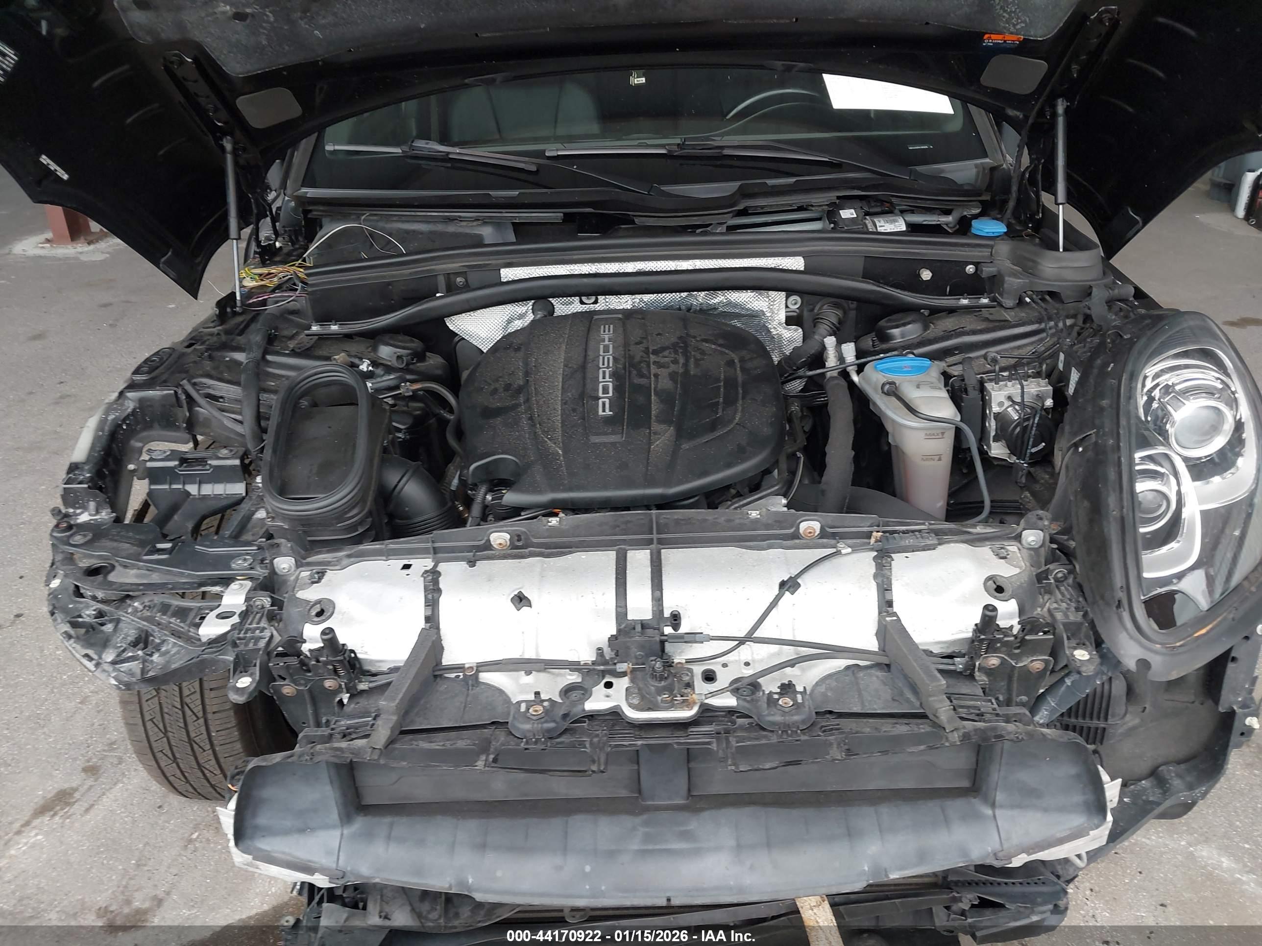 PORSCHE MACAN image 10