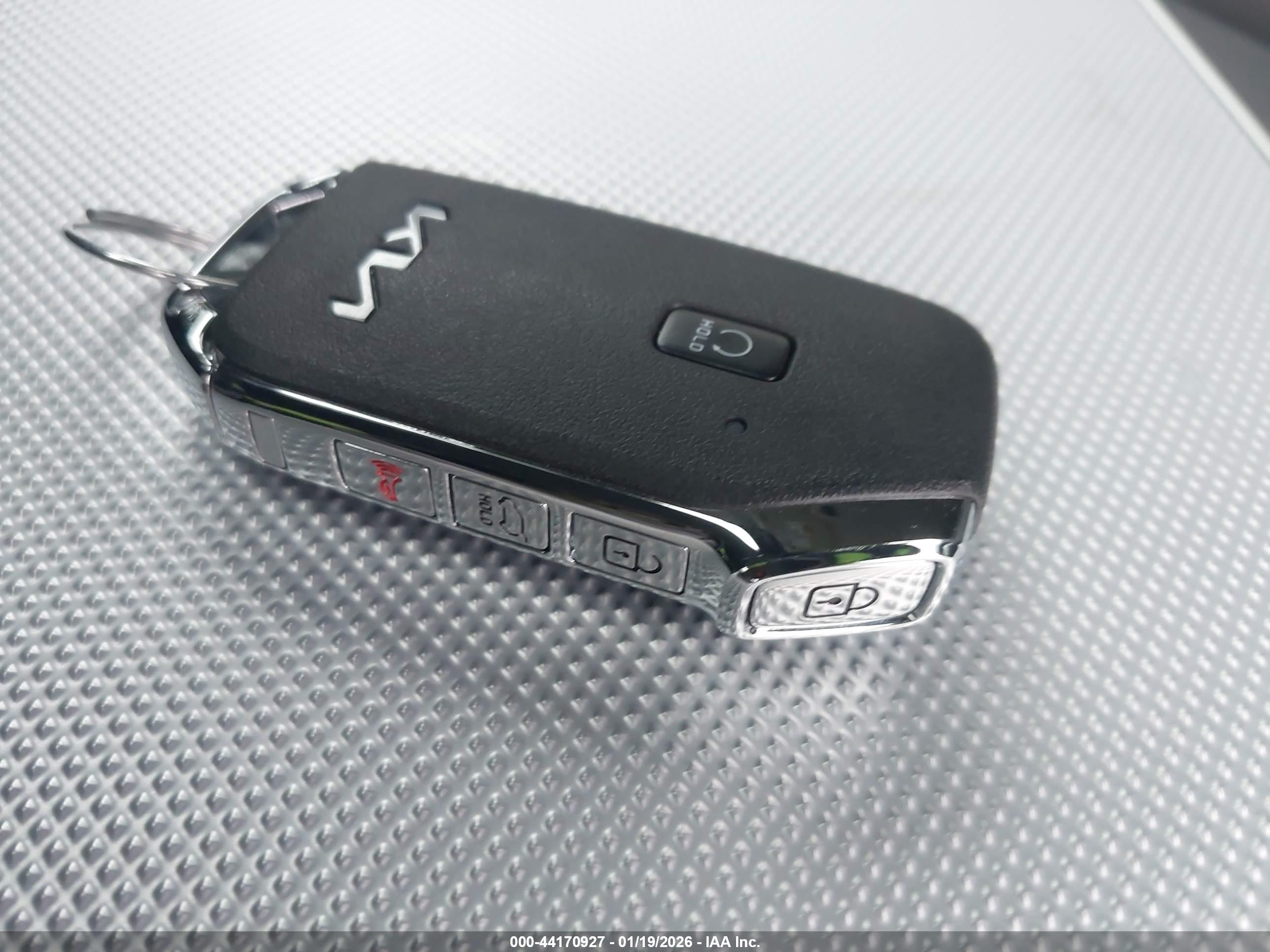 KIA NIRO image 11