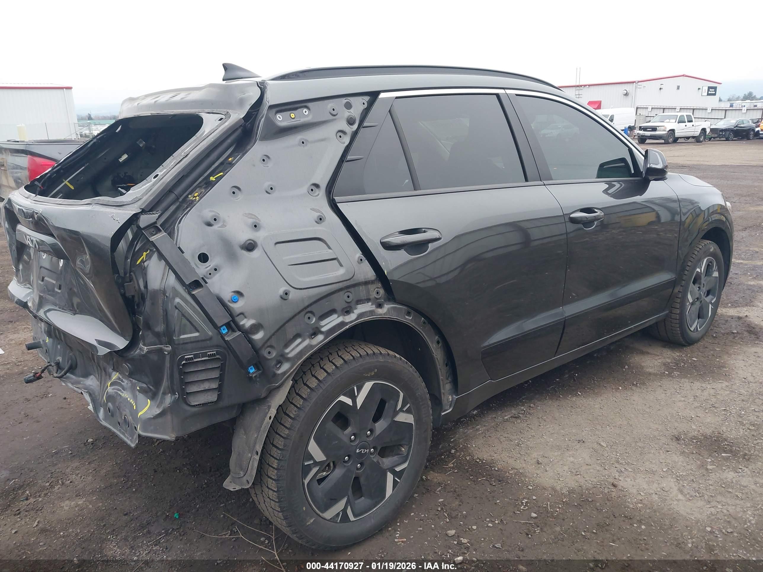 KIA NIRO image 4