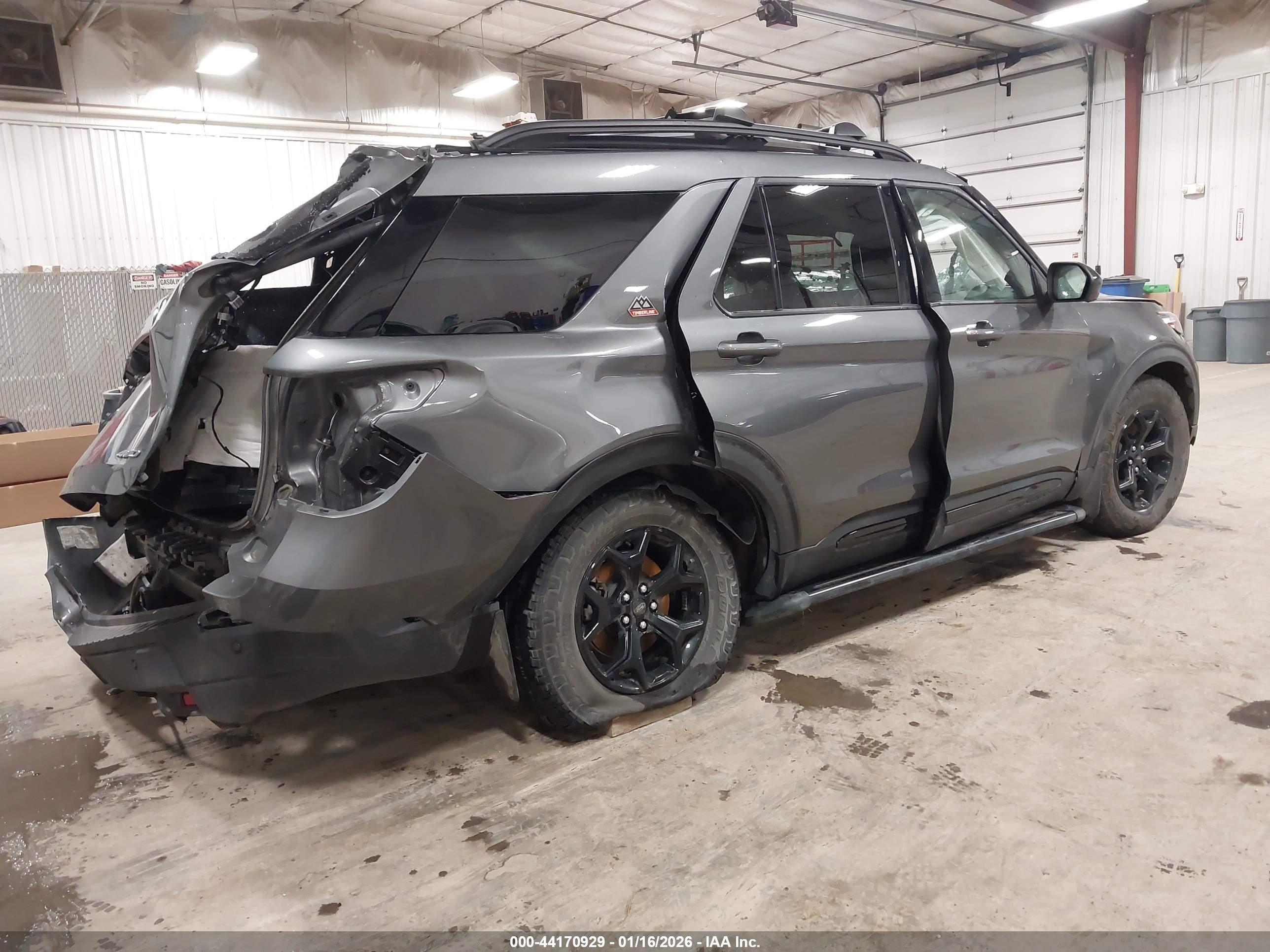 FORD EXPLORER image 4
