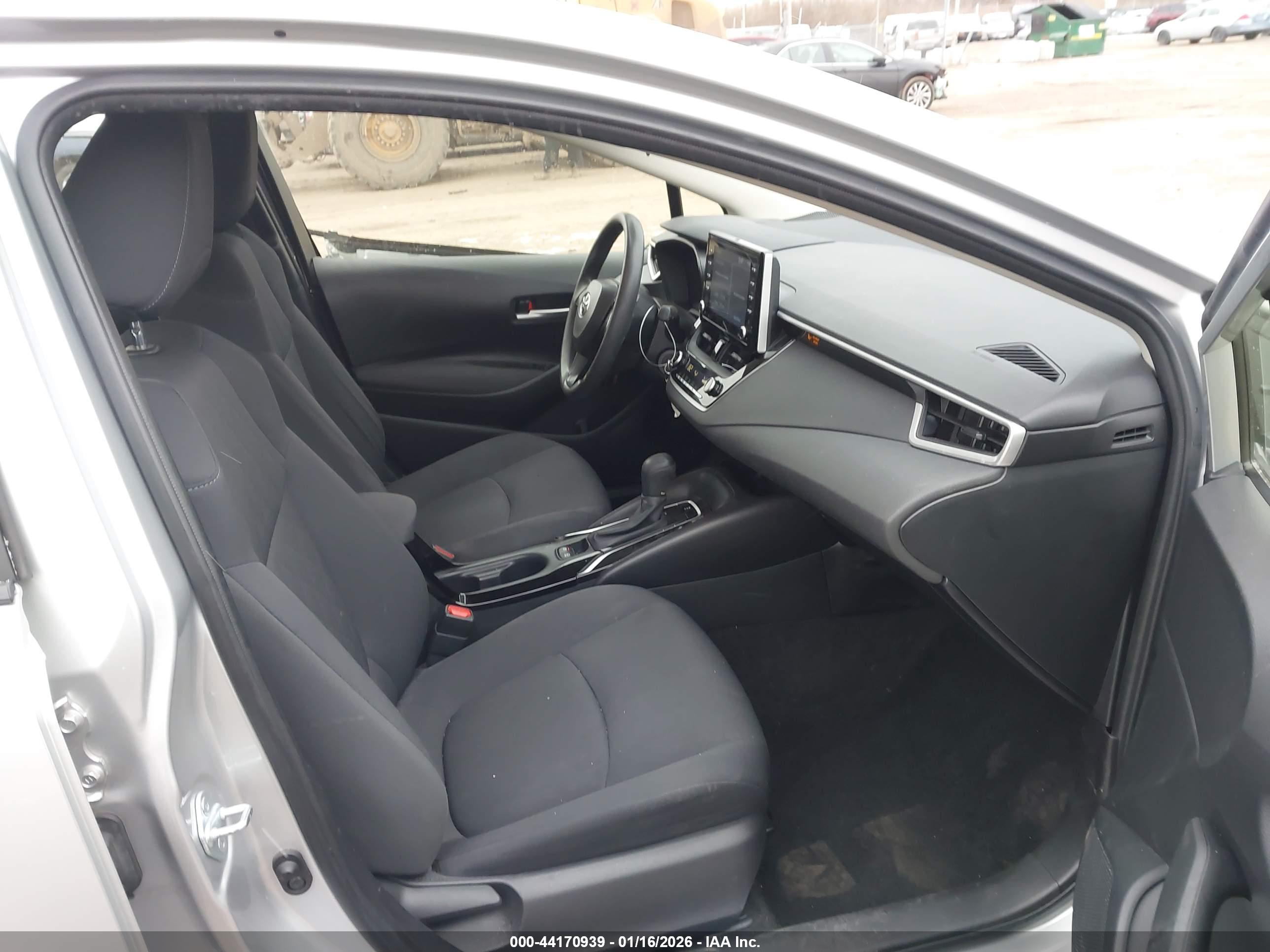 TOYOTA COROLLA image 5
