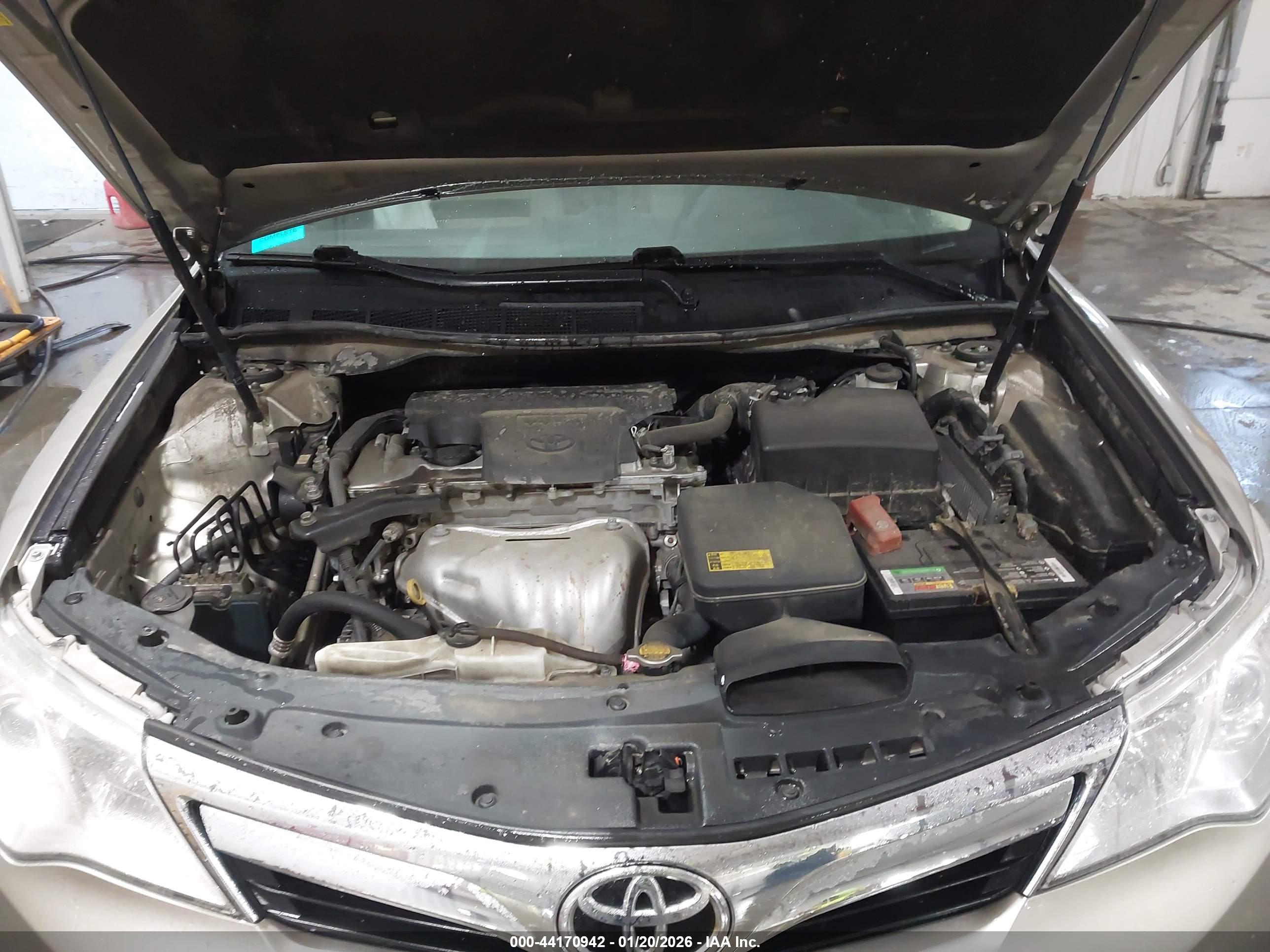 TOYOTA CAMRY image 10