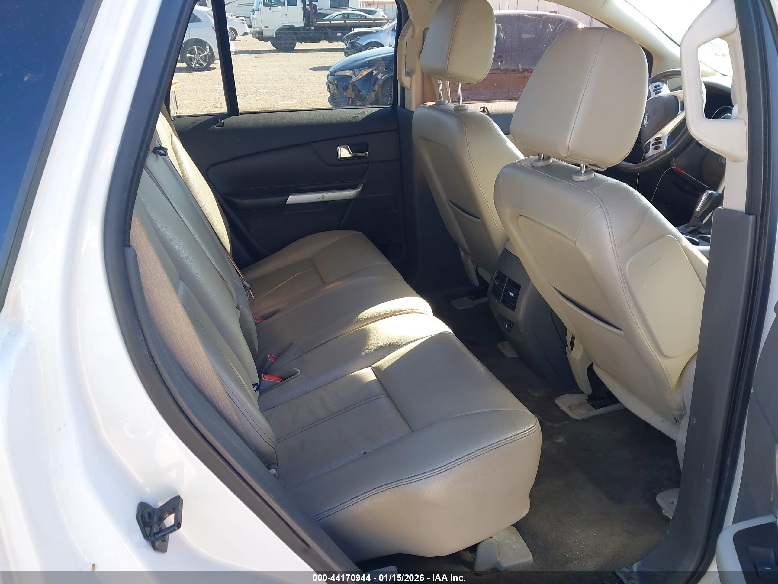FORD EDGE image 8