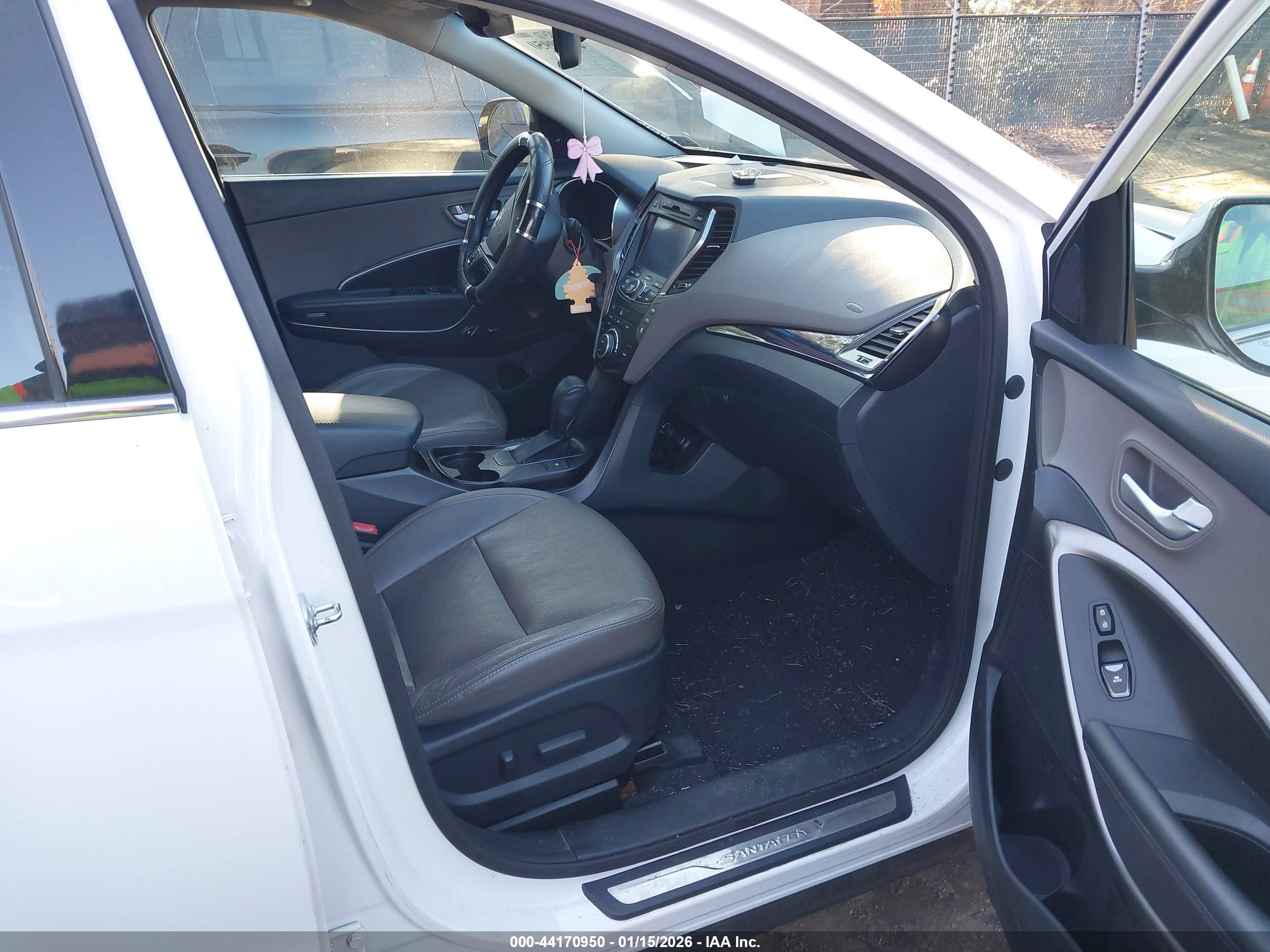 HYUNDAI SANTA image 5