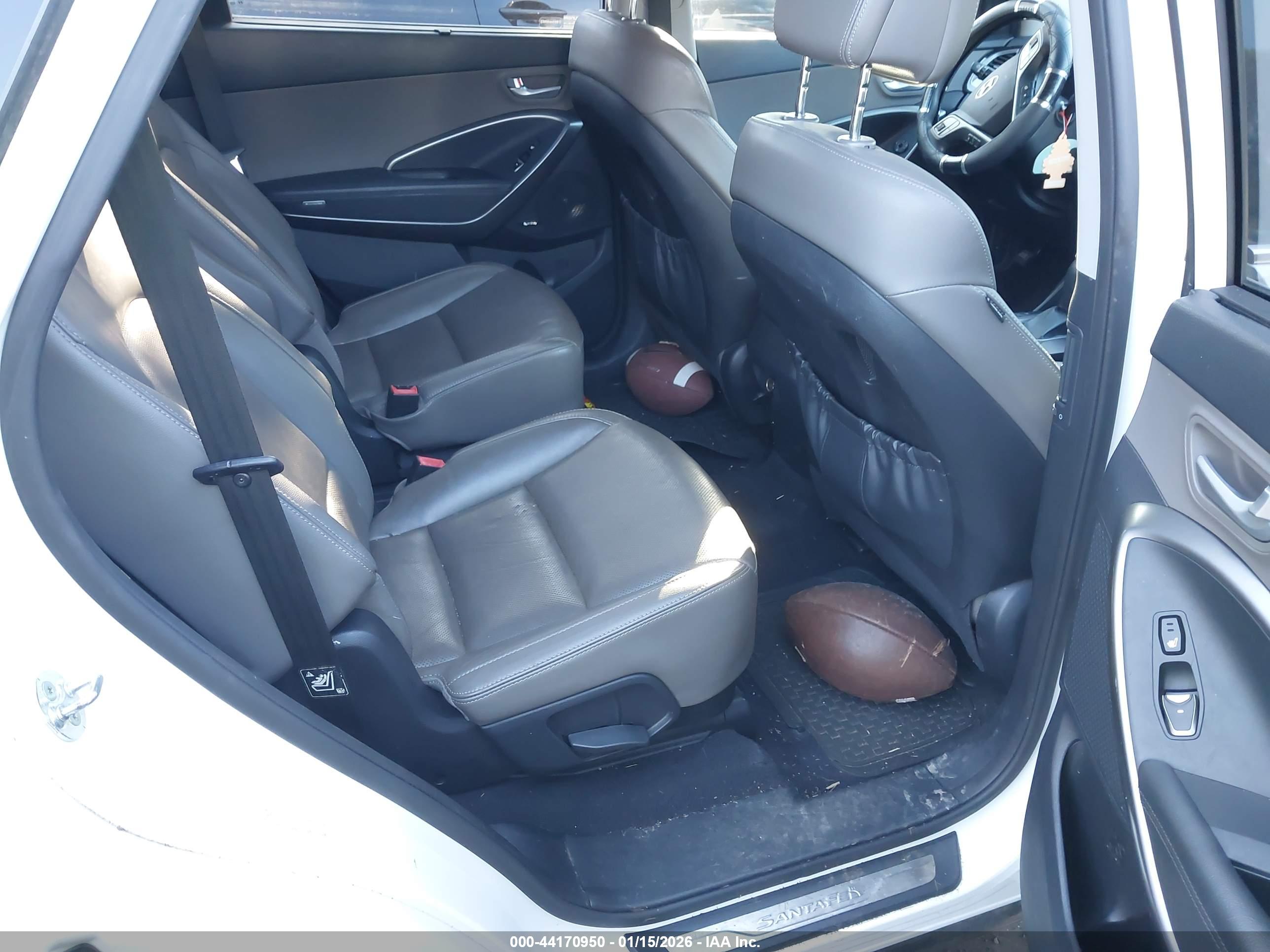HYUNDAI SANTA image 8