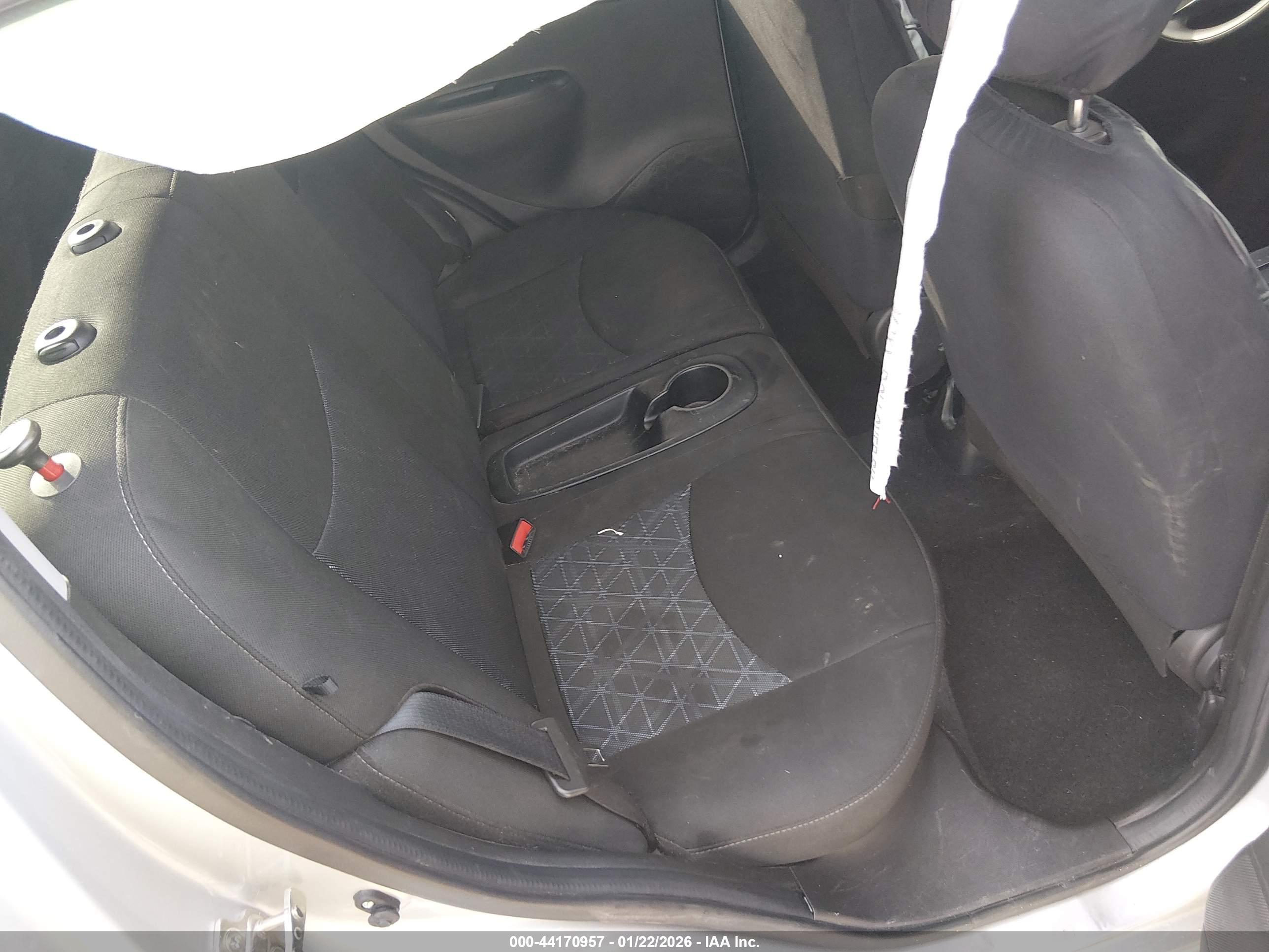 CHEVROLET SPARK image 8
