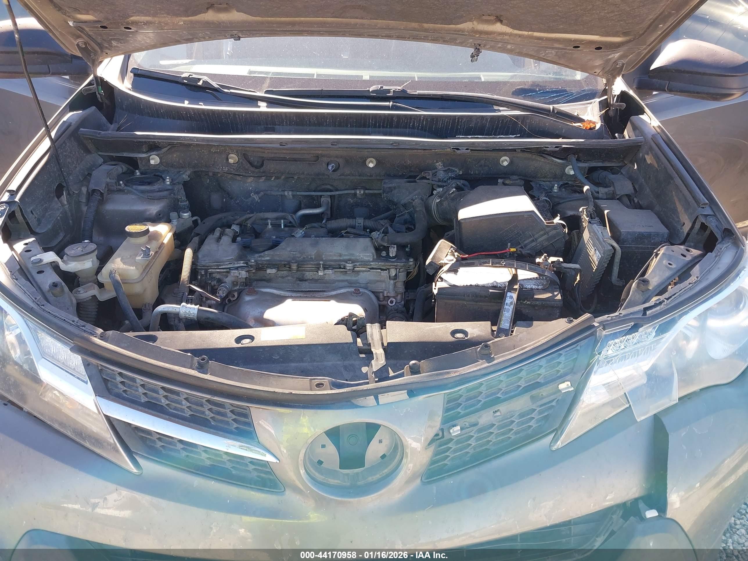 TOYOTA RAV4 image 10