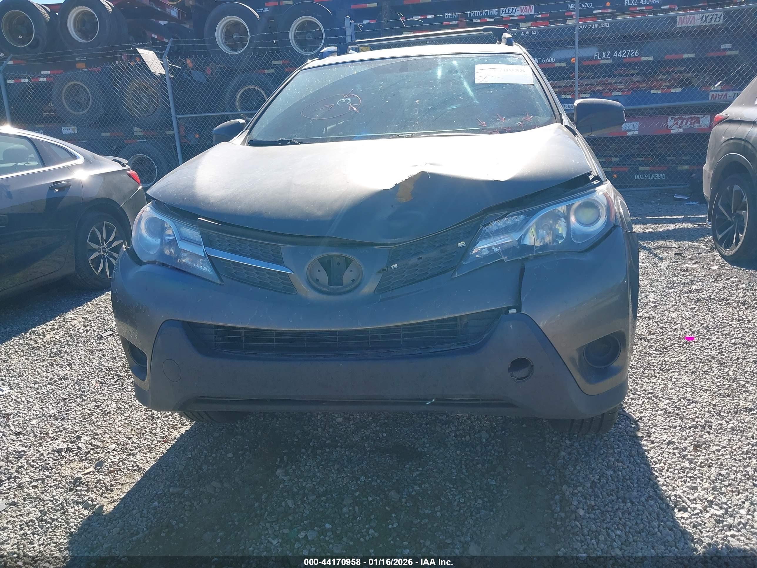 TOYOTA RAV4 image 6