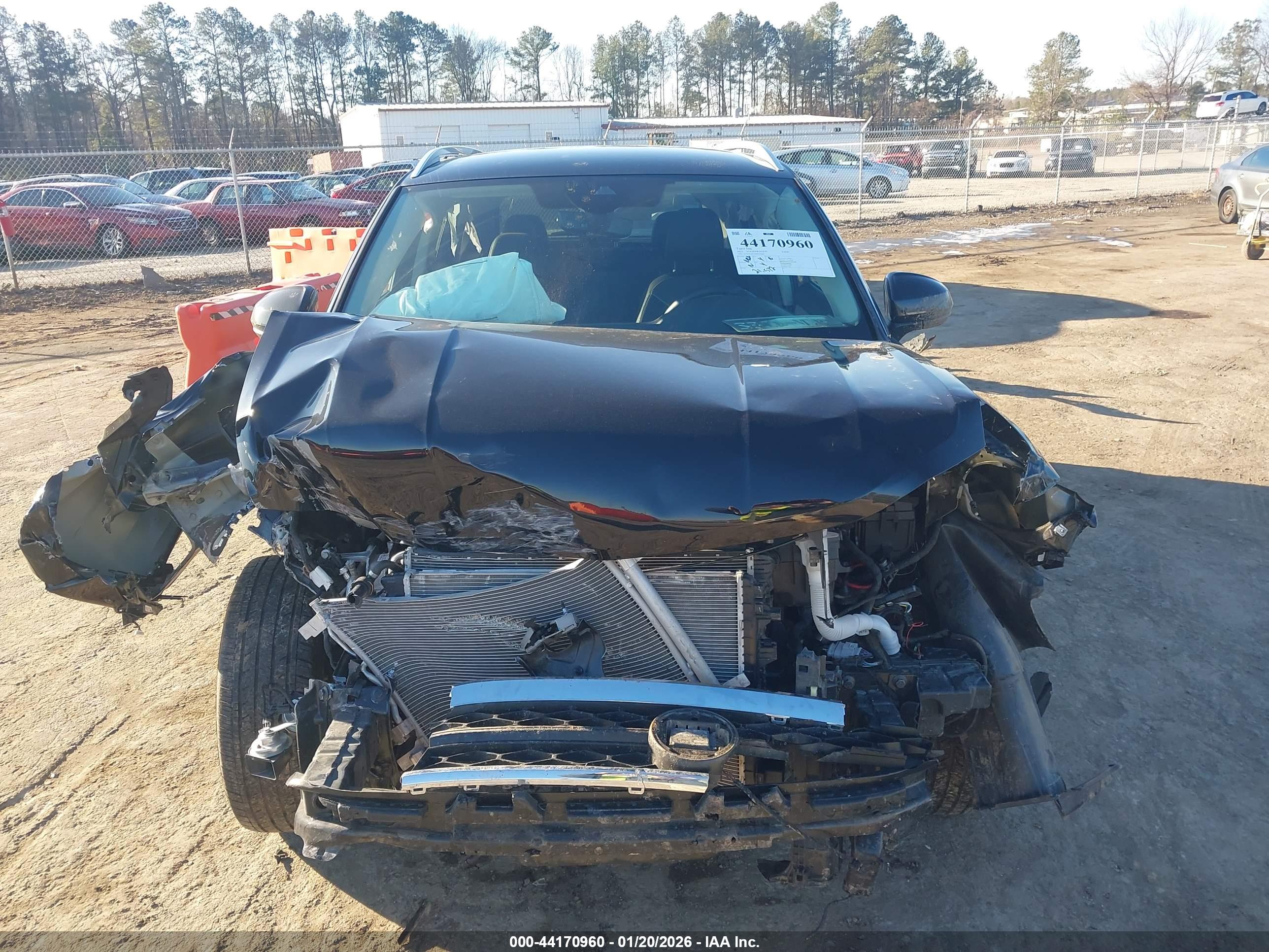 VOLKSWAGEN TAOS image 6