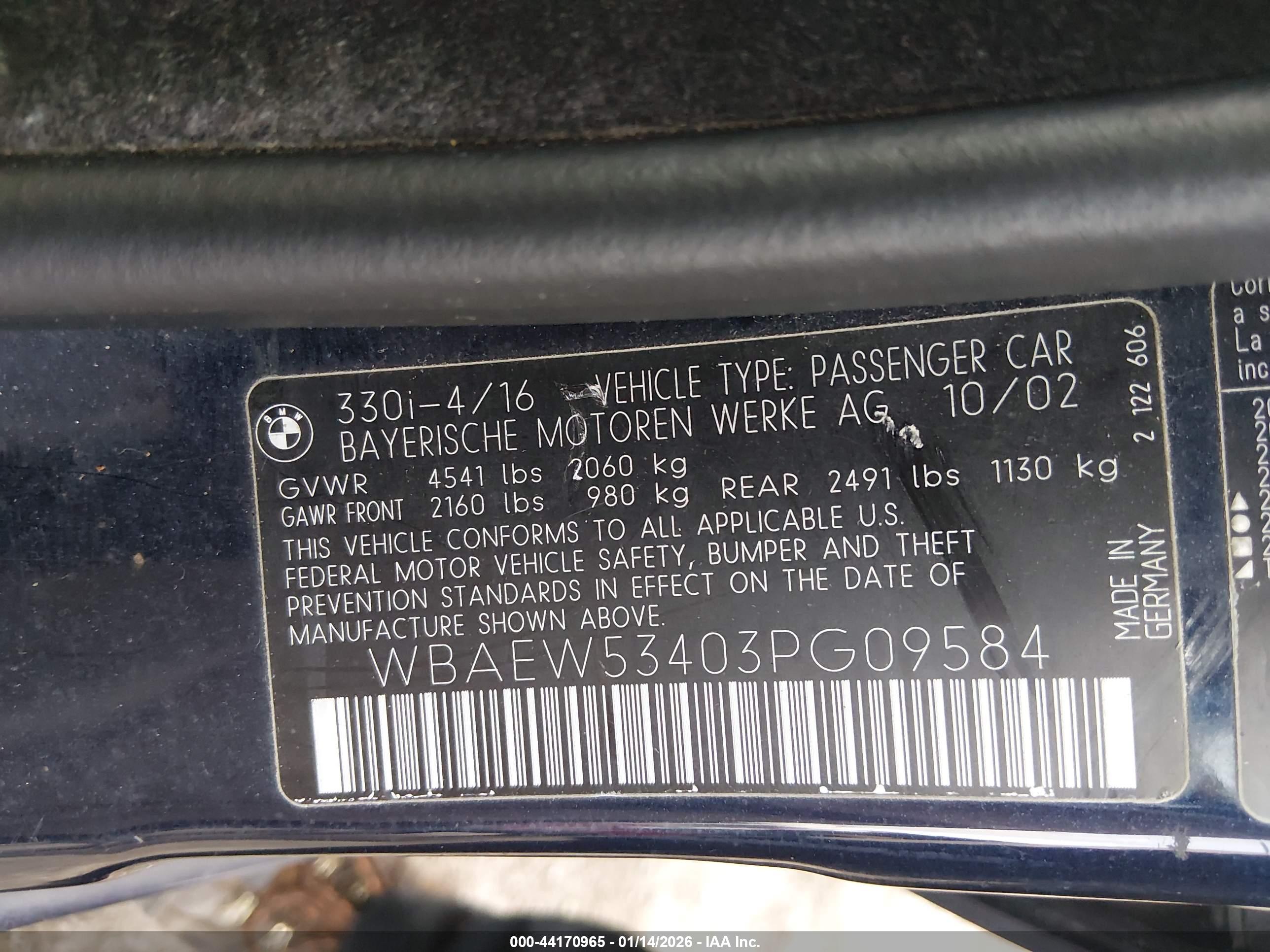 BMW 330XI image 9