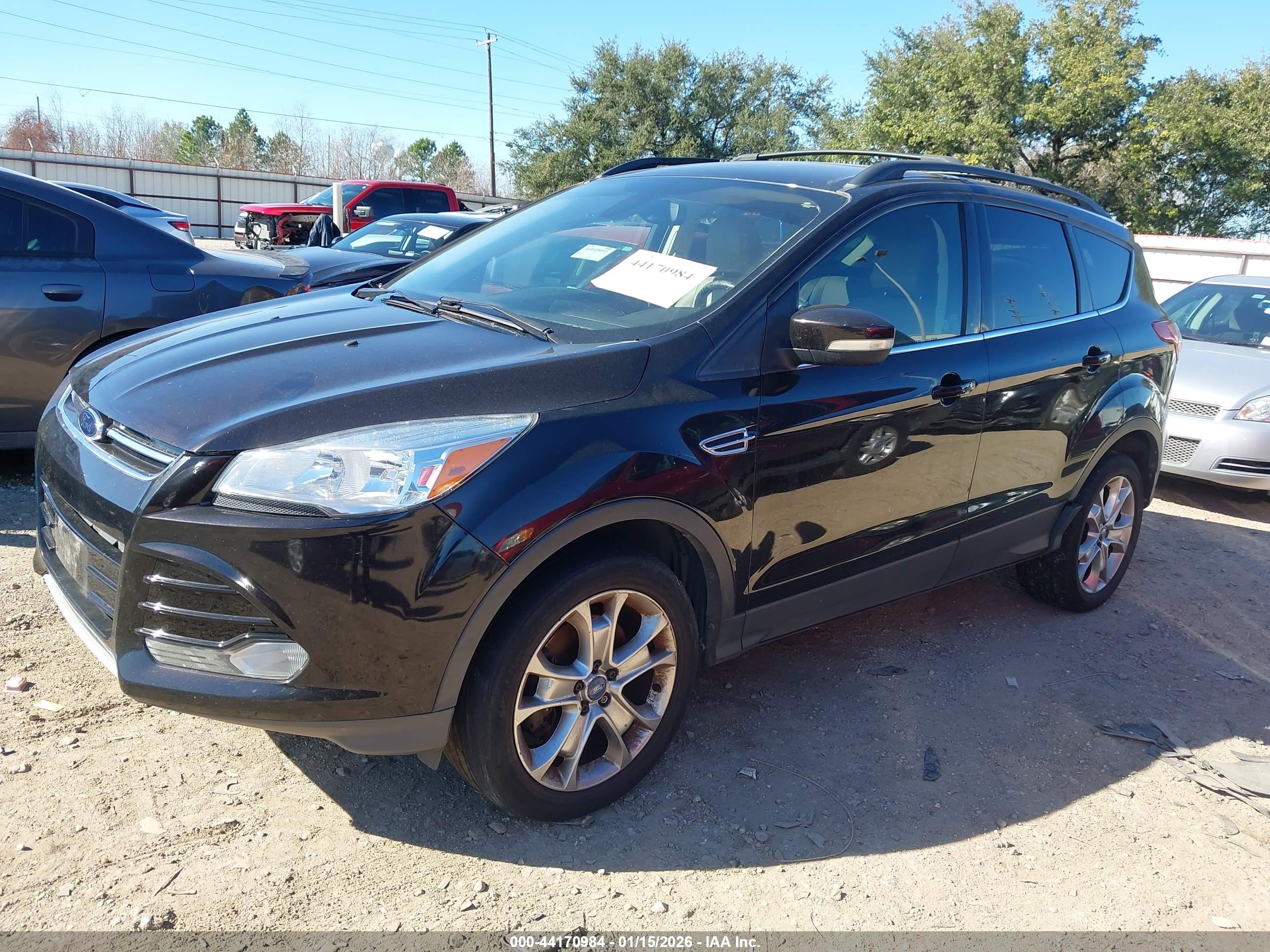 FORD ESCAPE image 2