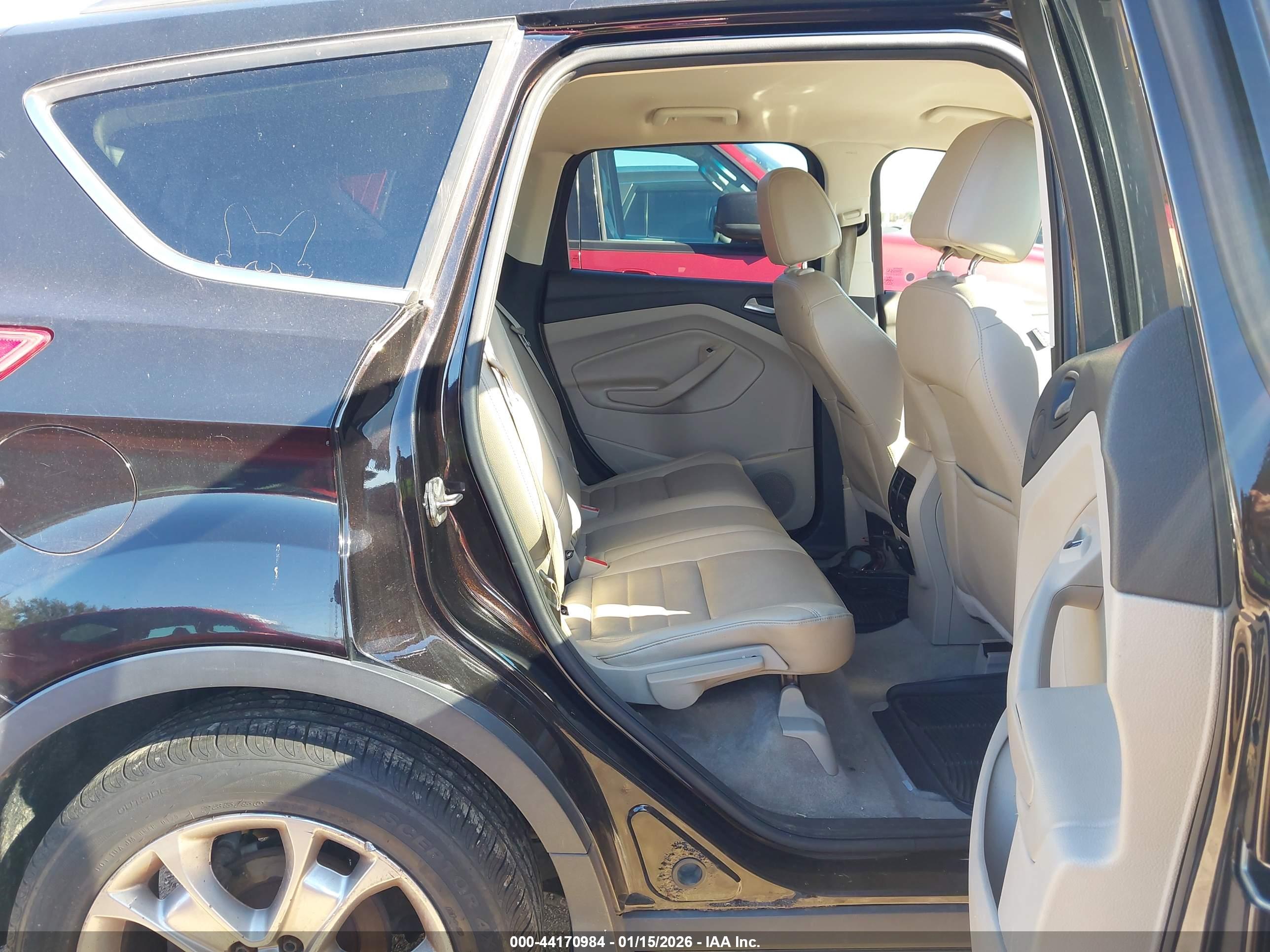 FORD ESCAPE image 8