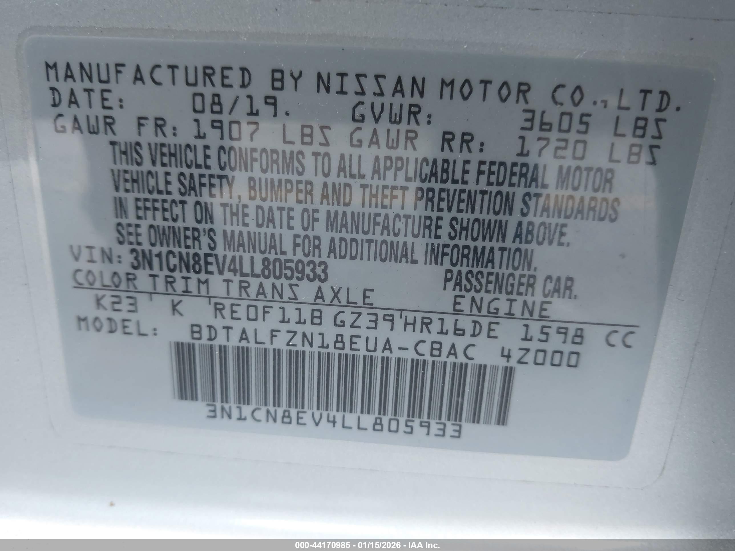 NISSAN VERSA image 9