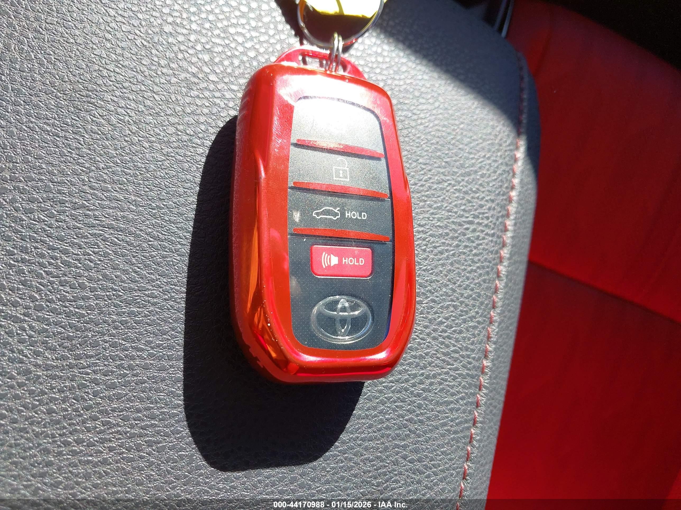 TOYOTA CAMRY image 11