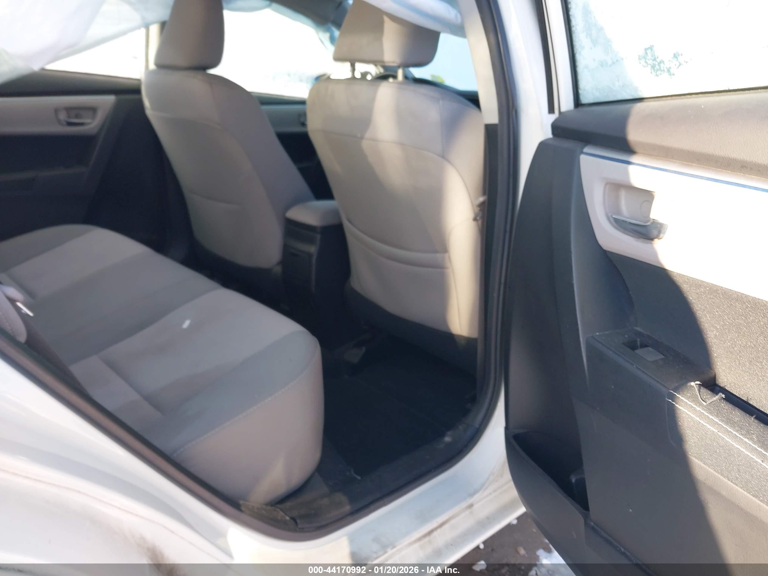 TOYOTA COROLLA image 8