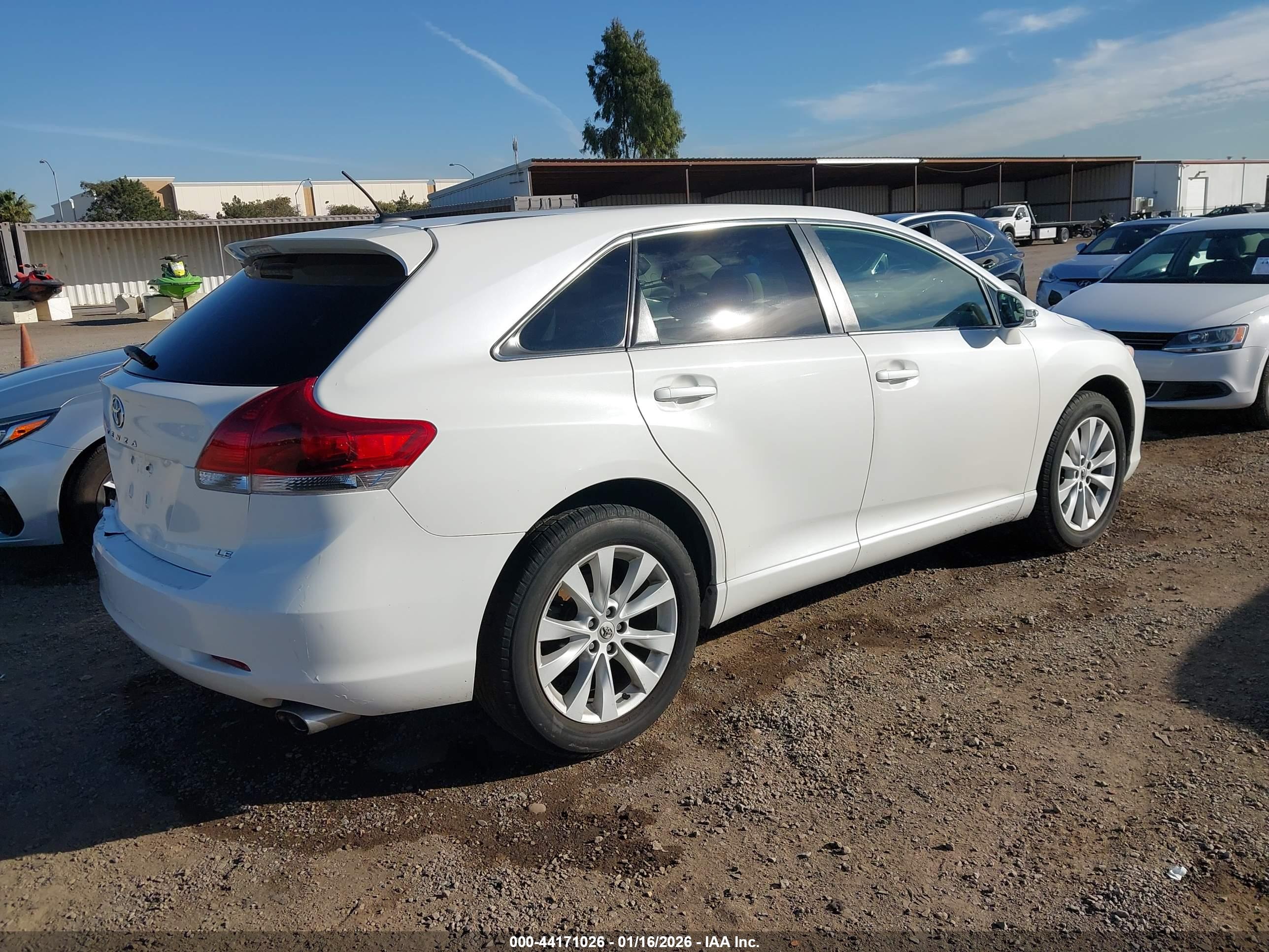 TOYOTA VENZA image 4