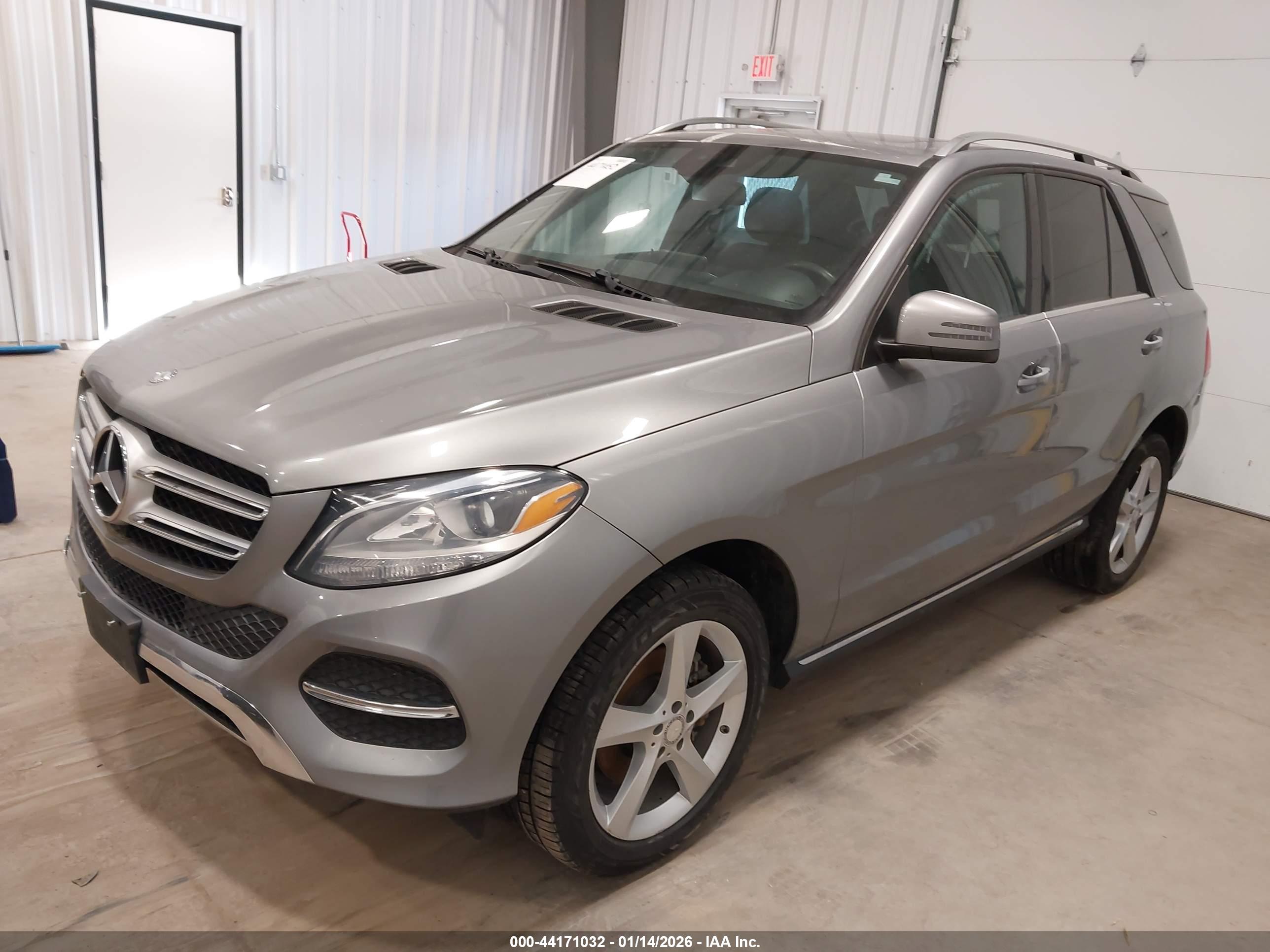 MERCEDES-BENZ GLE image 2