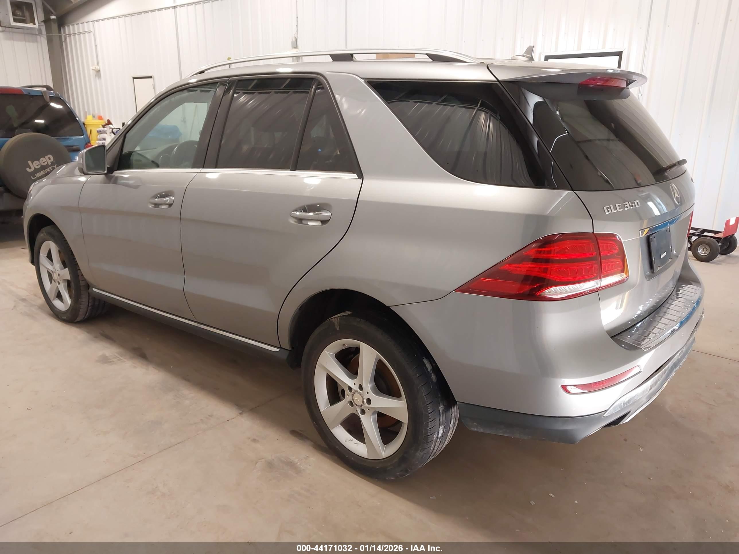 MERCEDES-BENZ GLE image 3