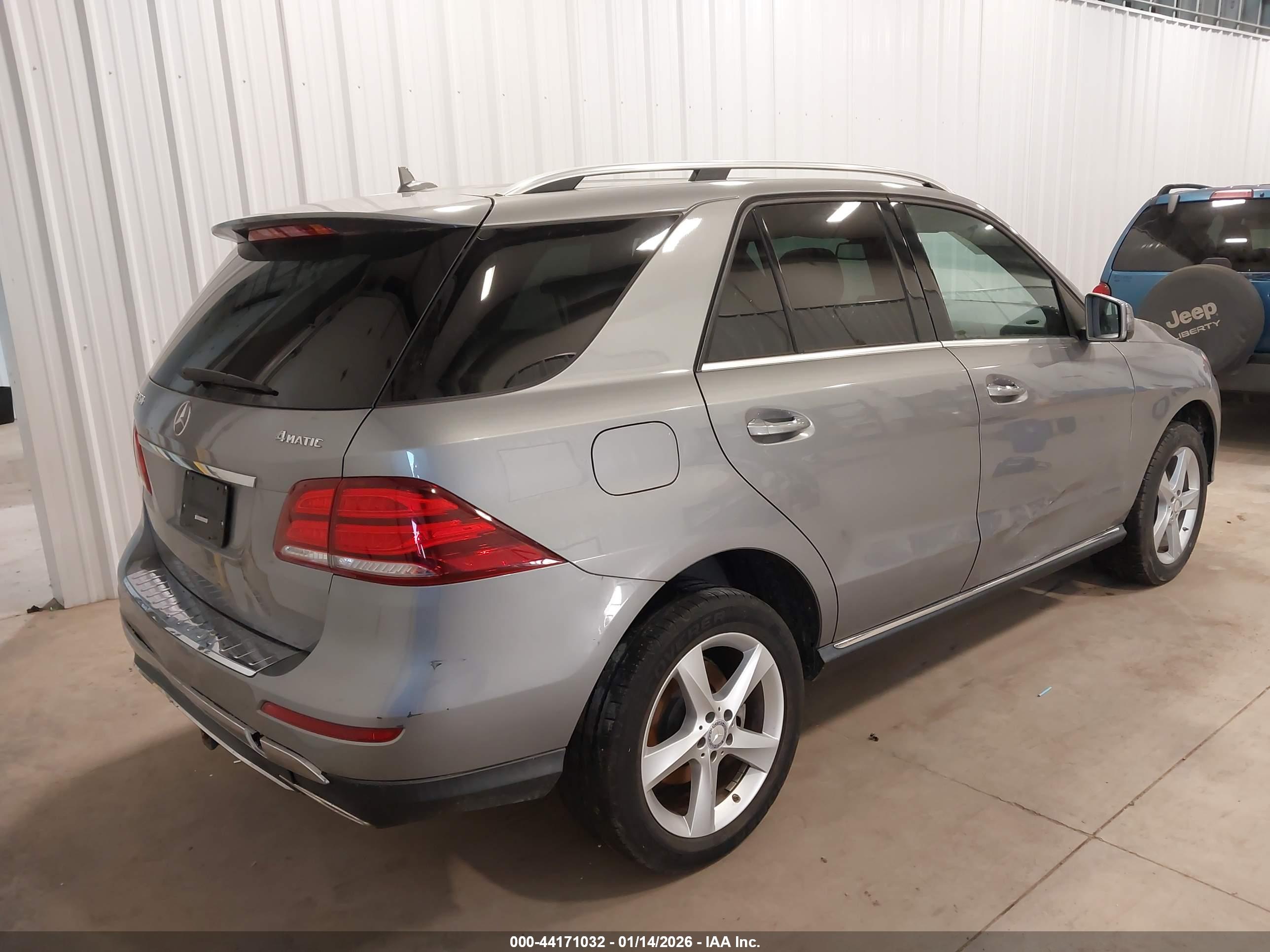 MERCEDES-BENZ GLE image 4
