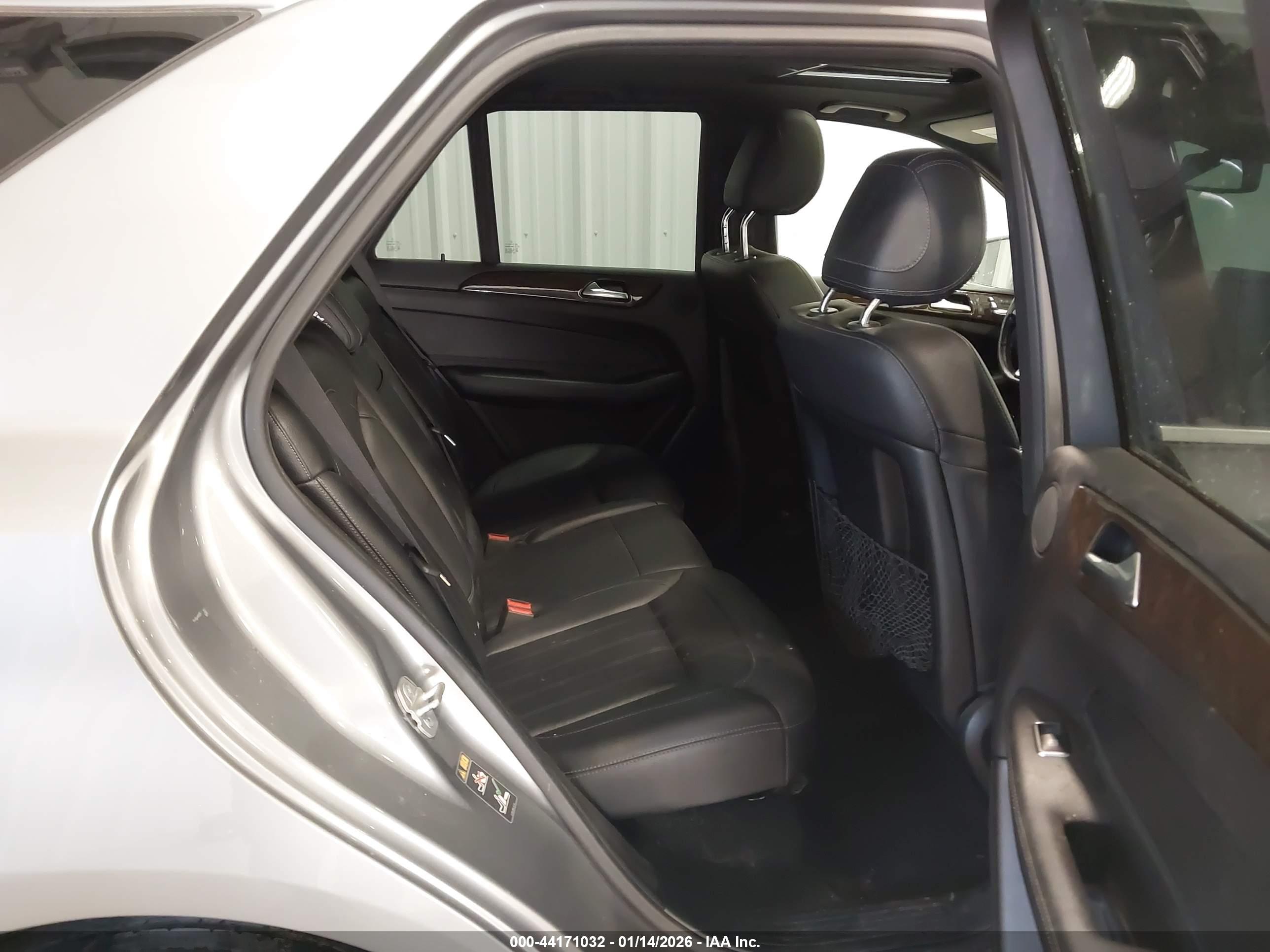 MERCEDES-BENZ GLE image 8